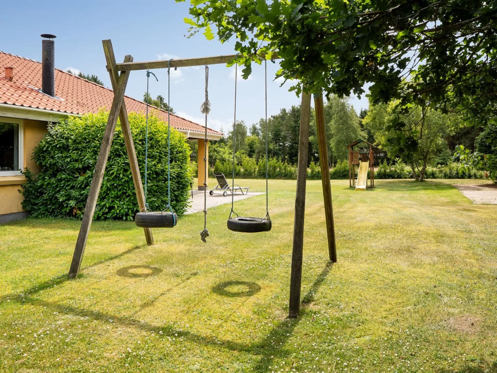 "Ebon" -  from the sea-Buiten