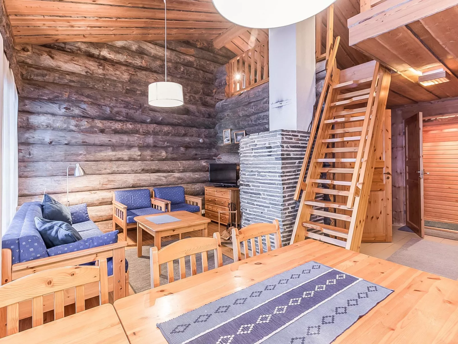 Karhunkaato as. c-Binnen