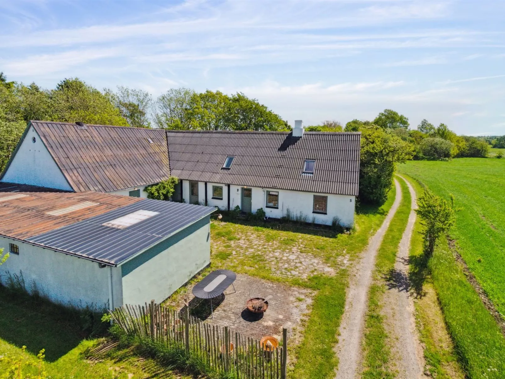 "Aarni" - 6.5km from the sea-Buiten