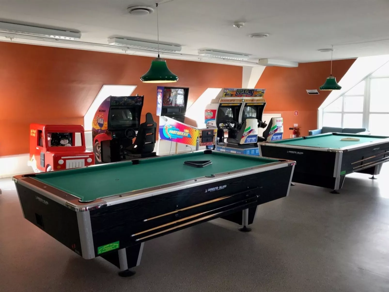 "Steffan" - 2.3km from the sea-Binnen