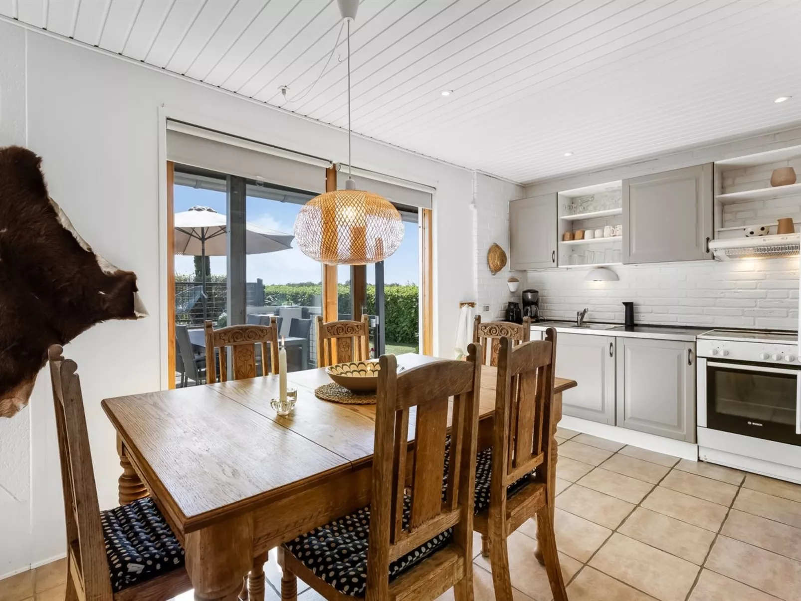 "Murtuz" - 50m from the sea-Binnen