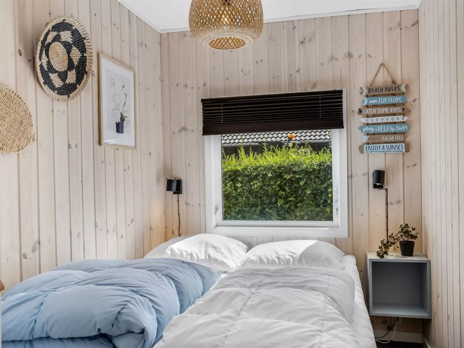 "Adia" - 500m from the sea-Binnen