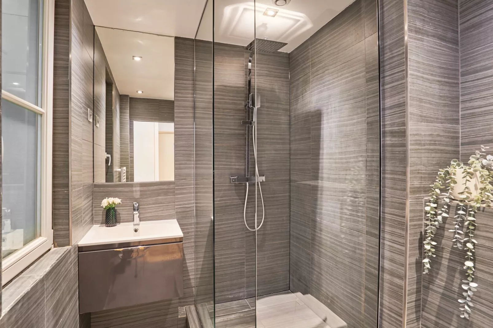 RIVOLI 2 NEW-Niet-getagd