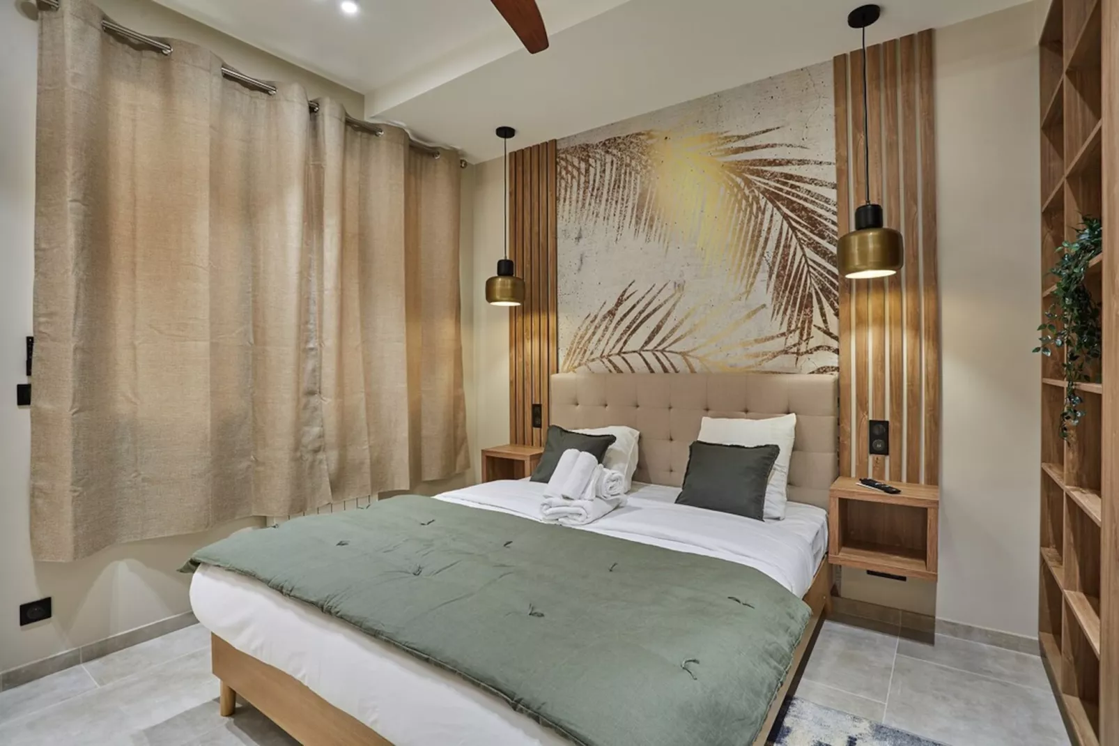 CHARDONNIERE NEW-Niet-getagd