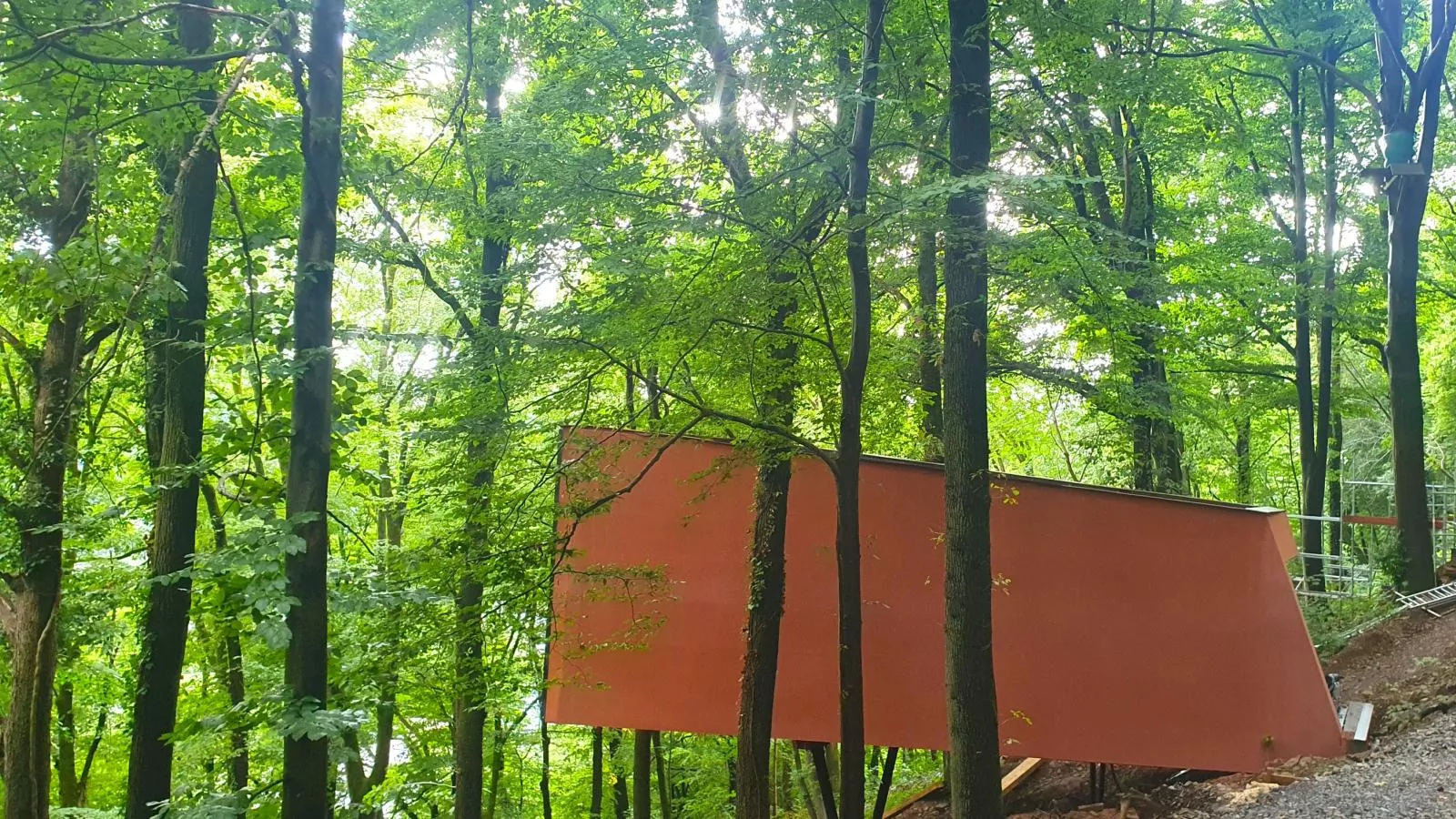 Cabane dans les arbres-Buitenkant zomer
