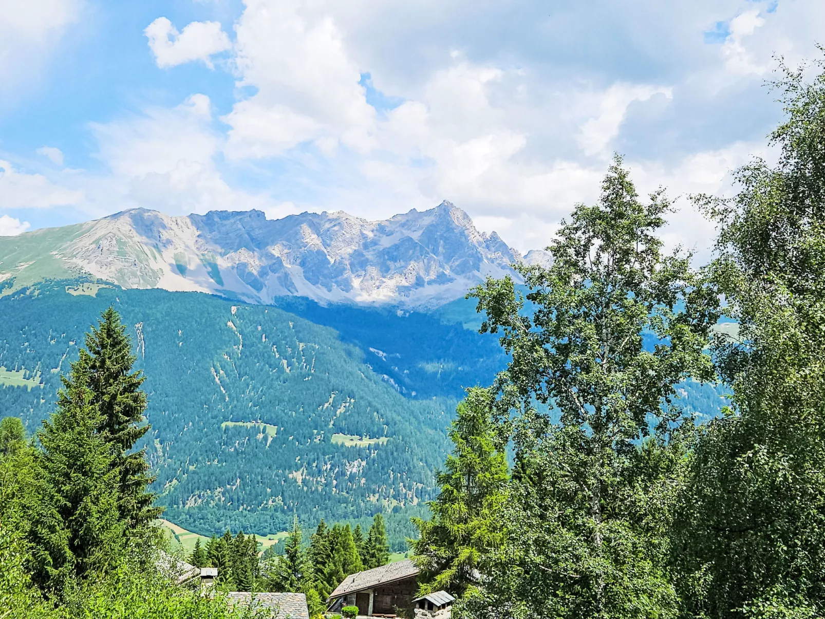 Rodas Soura 5-Buiten