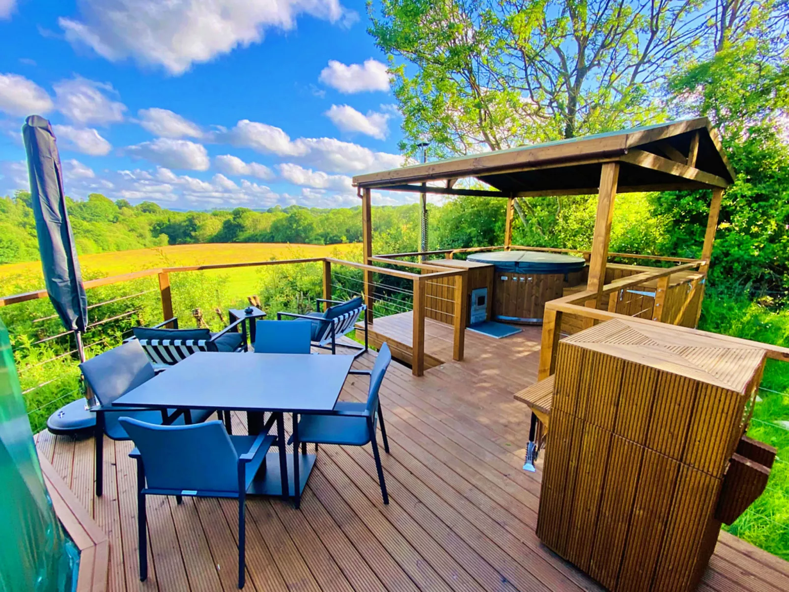 Scotney Luxury Dome-Buiten