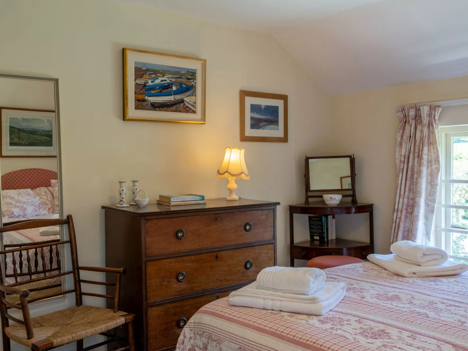 Valley Cottage-Binnen