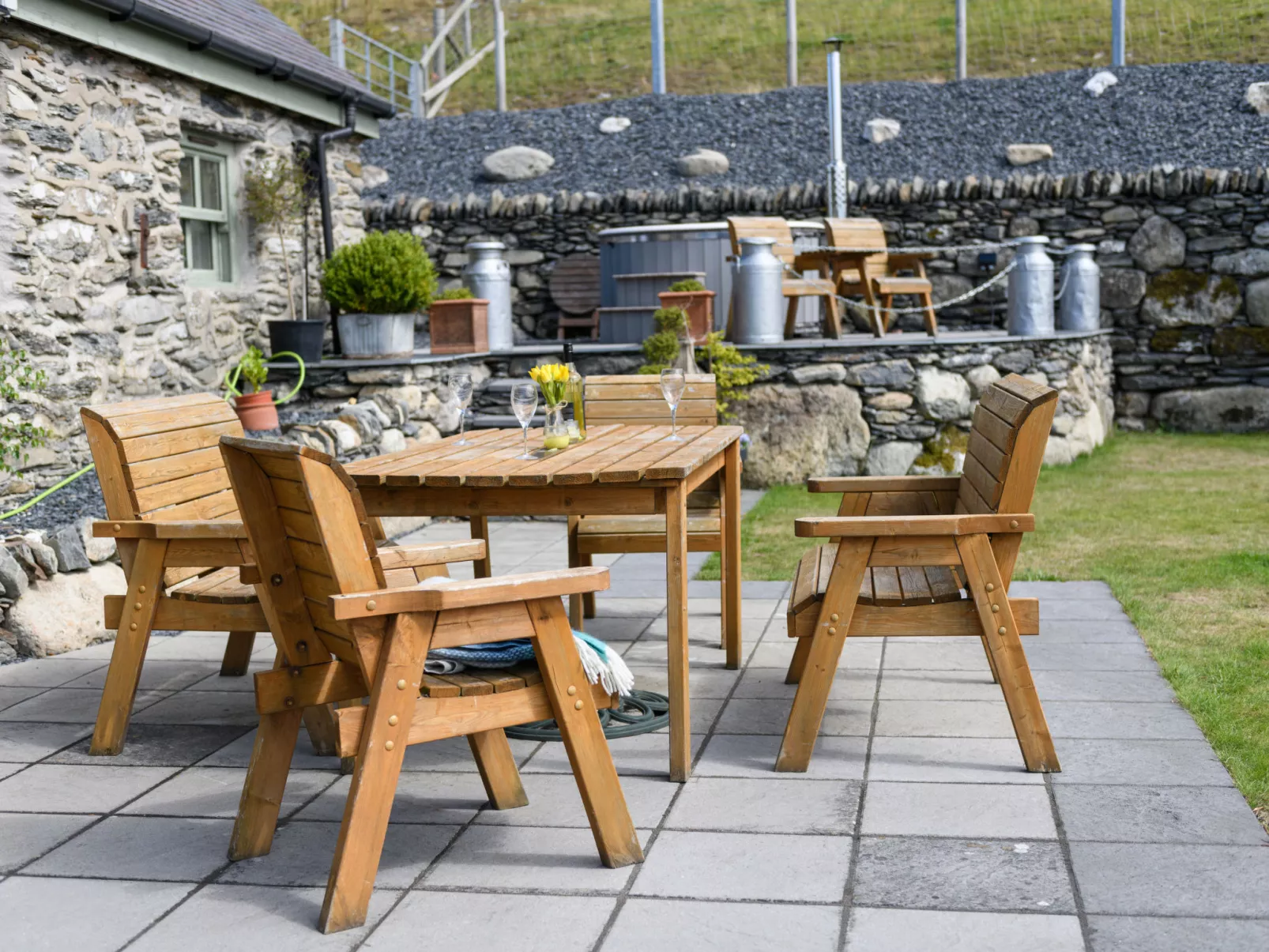 Moelis Granary-Buiten