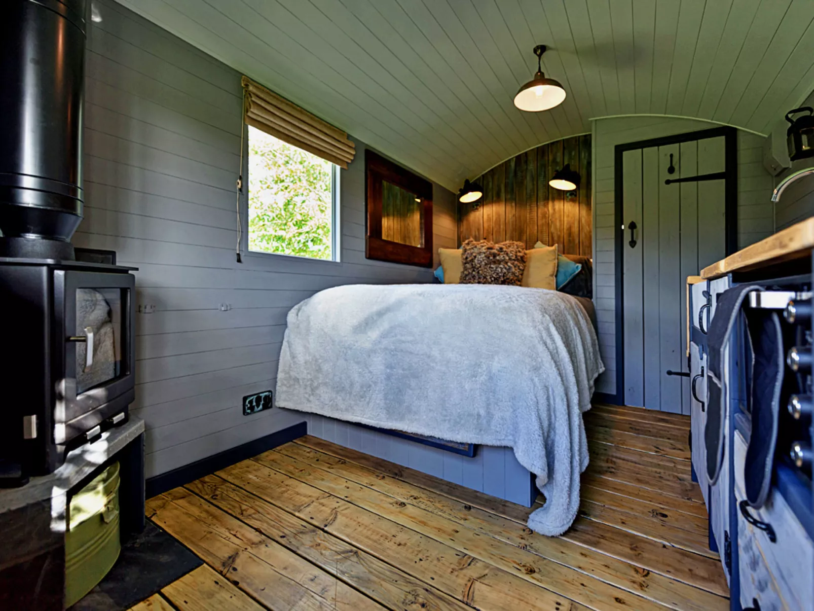 'Elen' Gypsy Hut-Binnen