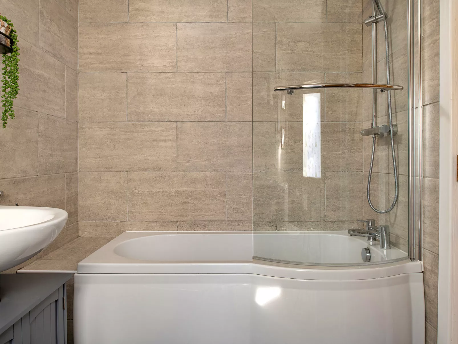 Bwthyn Llechi (Slate Cottage)-Binnen