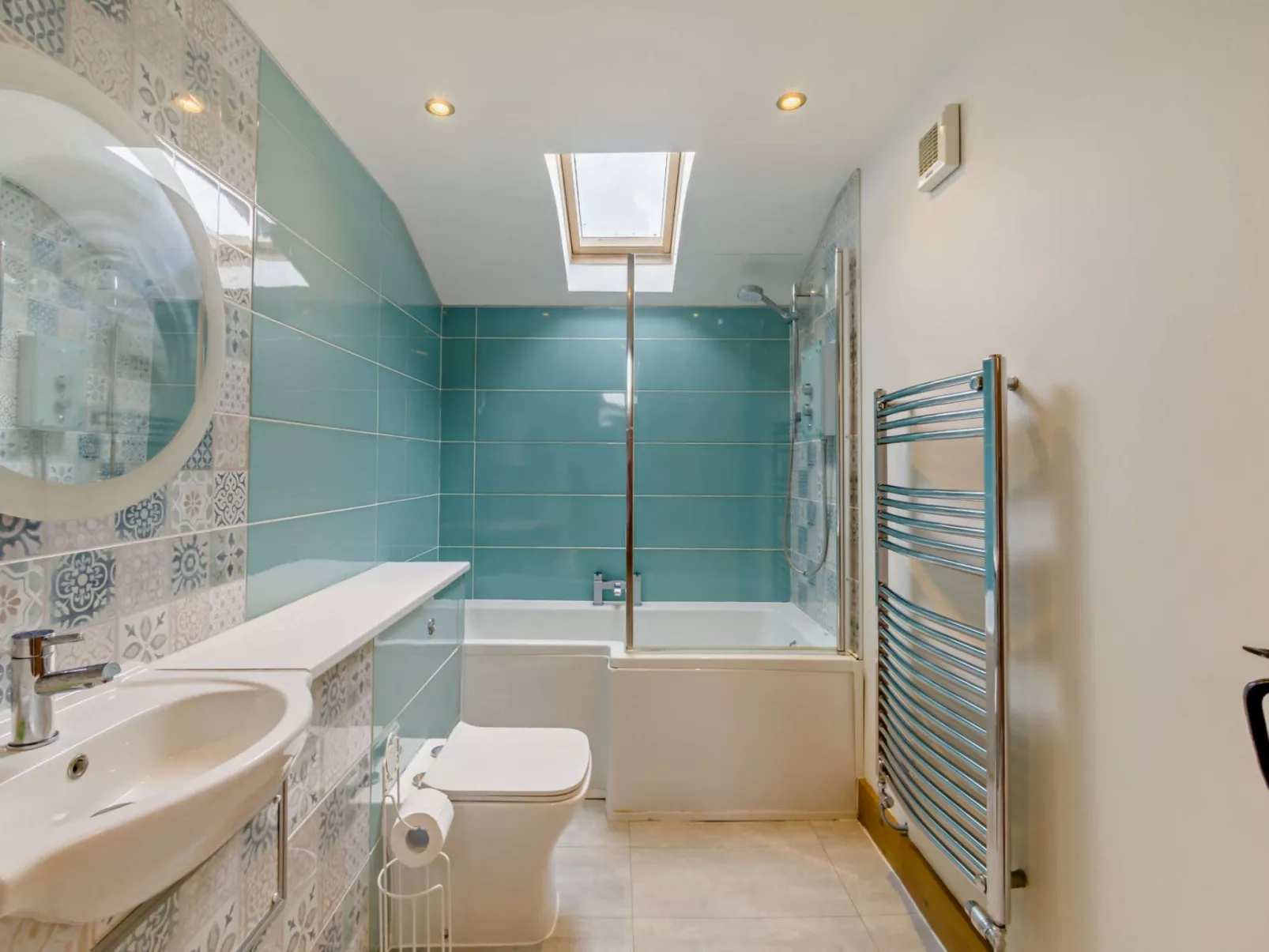 The House at No. 47-Binnen