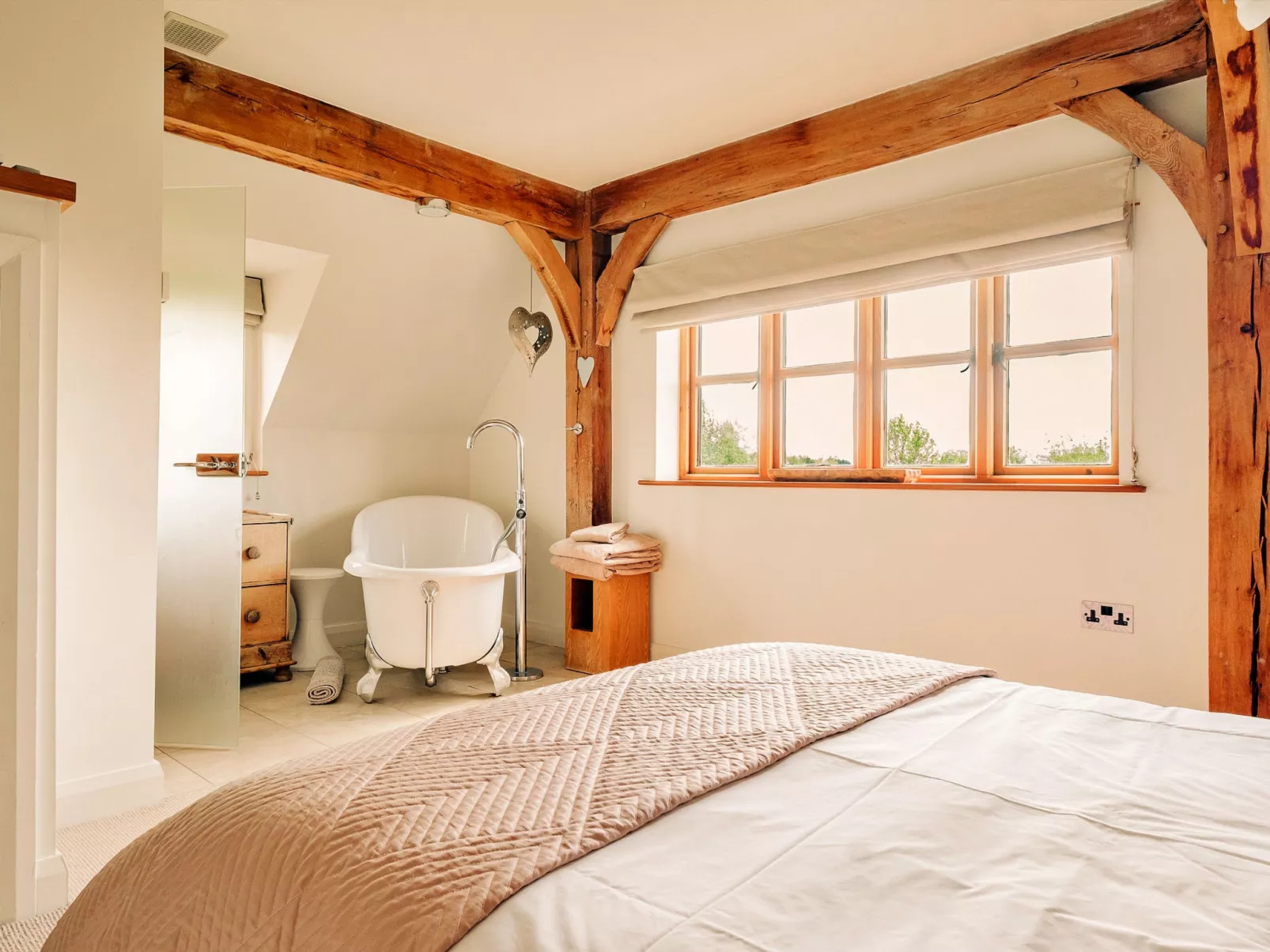 Windfall Cottage-Binnen