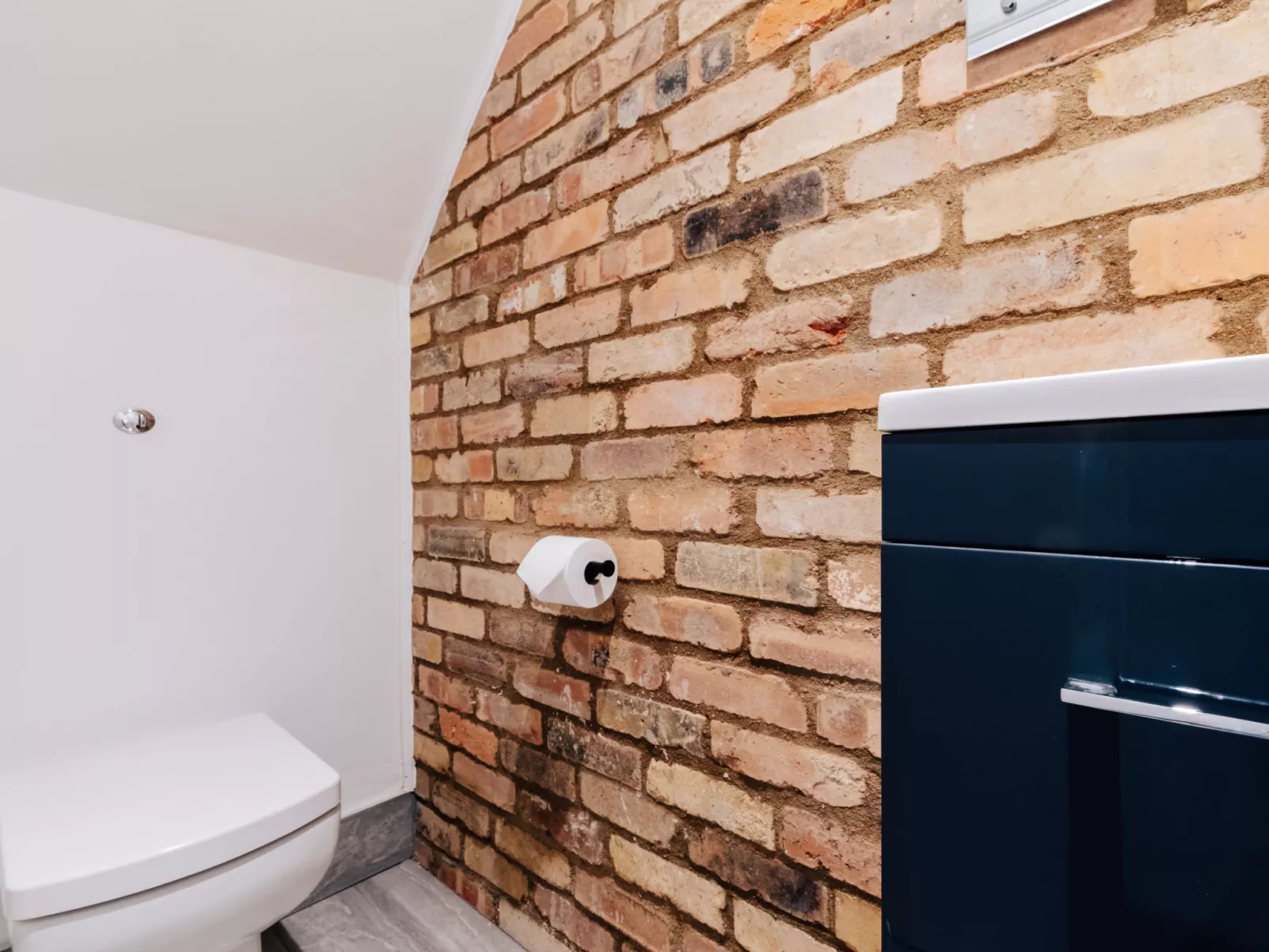 Hazel Rose Cottage-Binnen