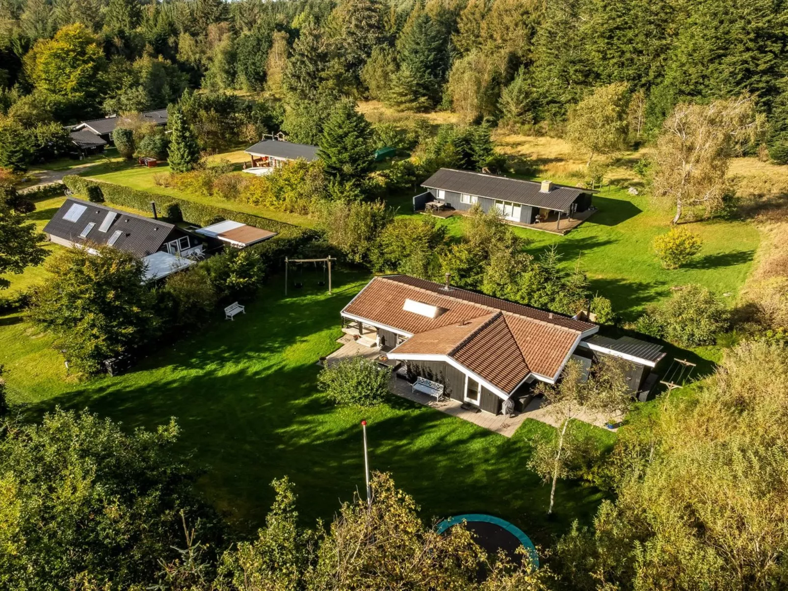 "Inola" - 3.5km from the sea