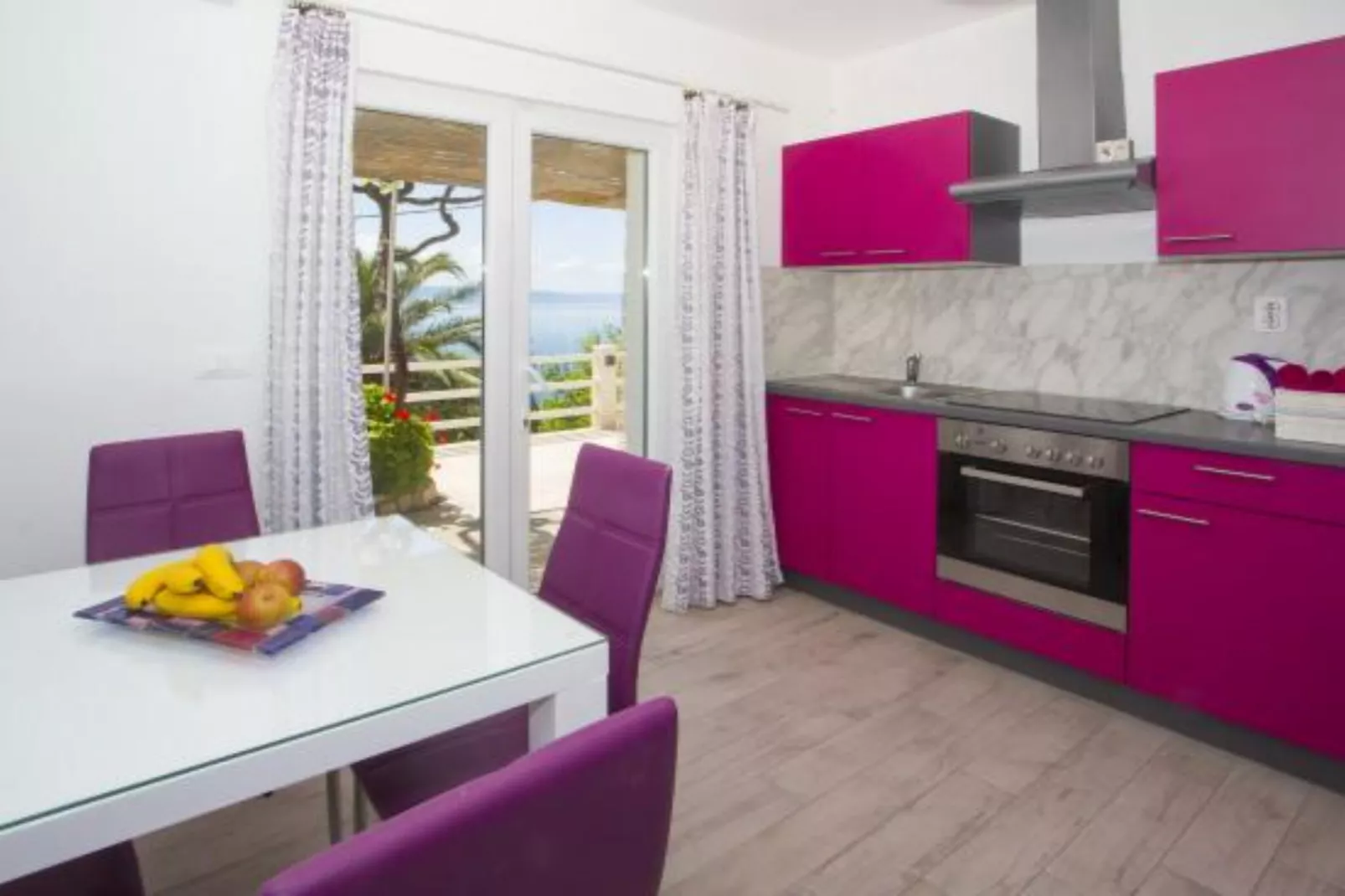 Sea View Apartments Lendic Podgora - Superior Studio Apartment with Terrace and Sea View-Keuken