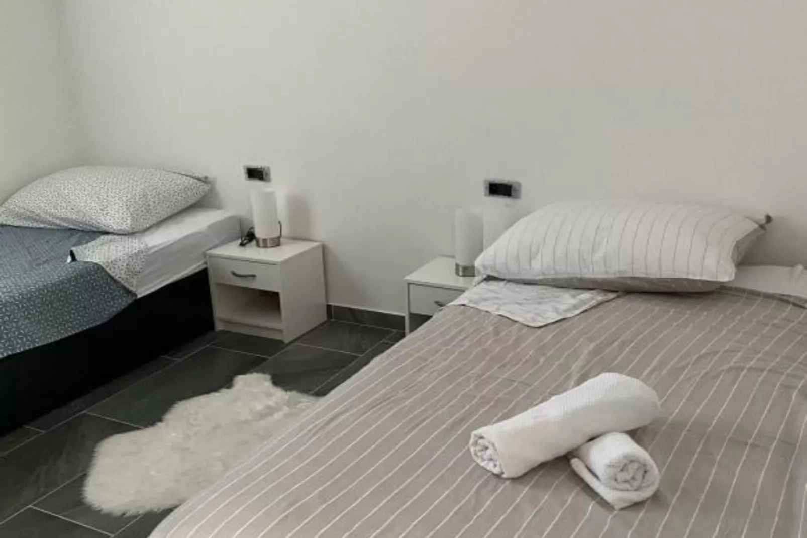 Apartments Stone House Murter - Two Bedroom Apartment-Slaapkamer