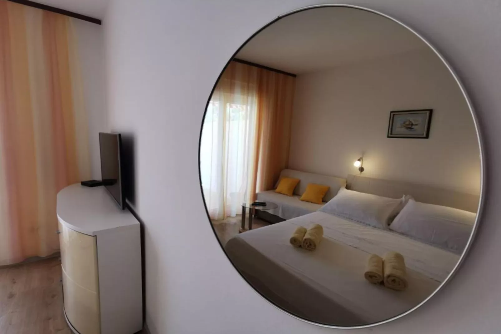 Apartments Jaman Dalmatica Čiovo - One Bedroom Apartment with Sea View and Terrace-Slaapkamer