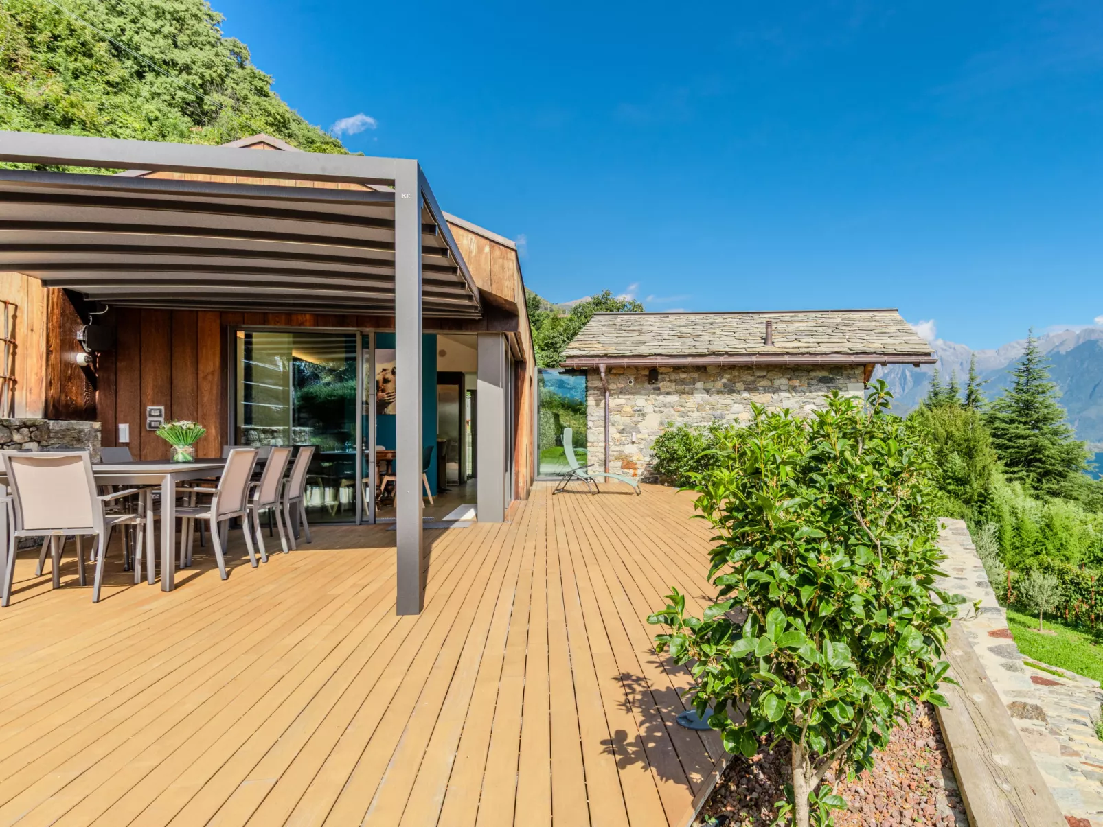 Woodhouse Domaso-Buiten