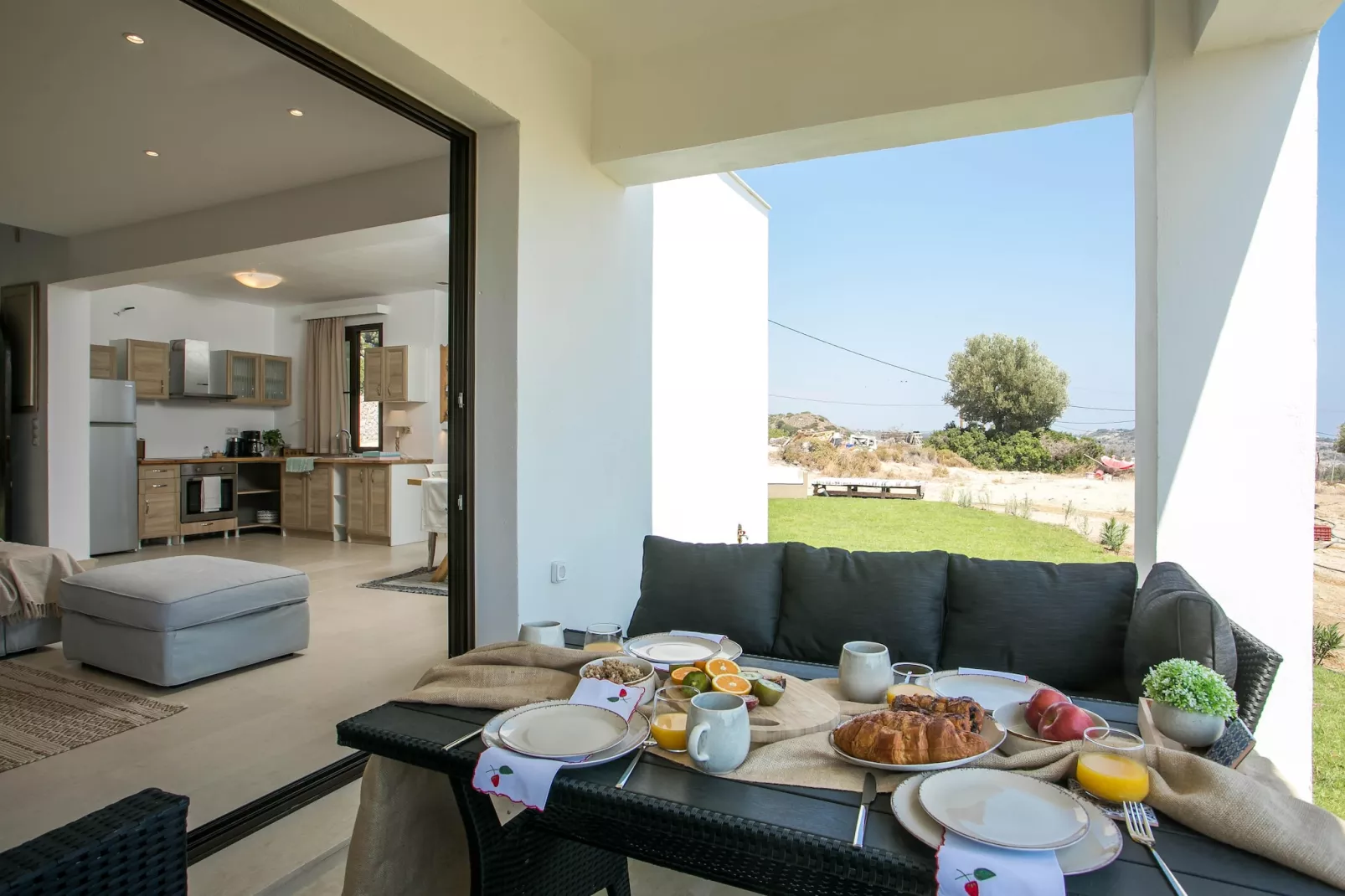 EMARMENE AGROTOURISTIC-Eetkamer