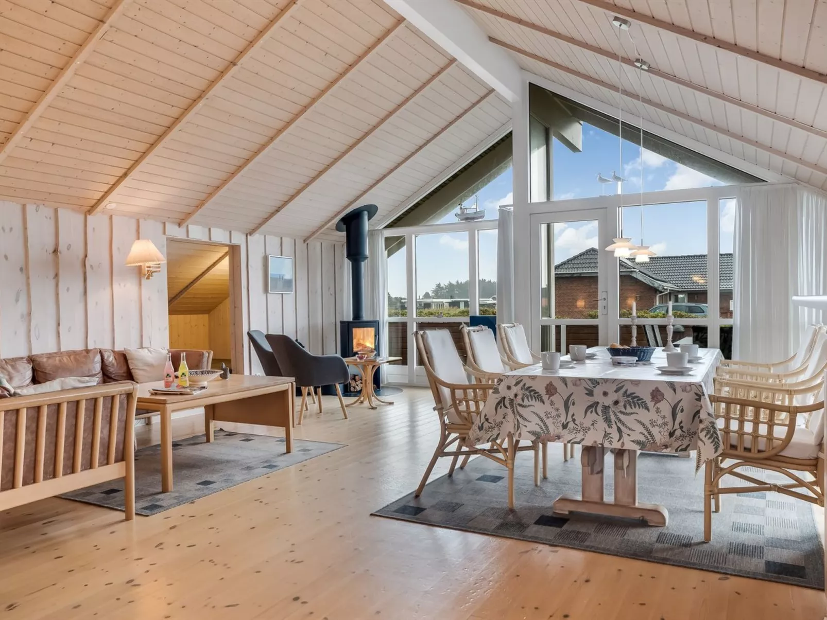 "Bruse" - 200m from the sea-Binnen