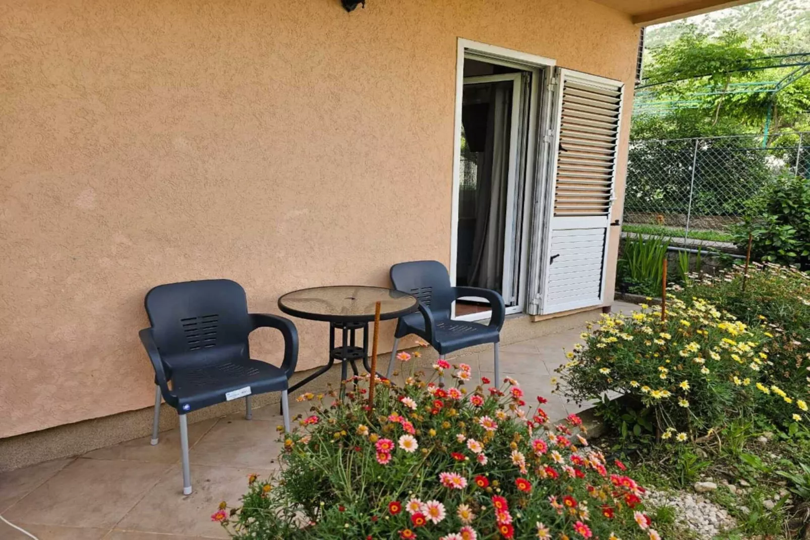 Chic & Sleek Apartments in Kotor - Studio Apartment Ground Floor (1)-Terras