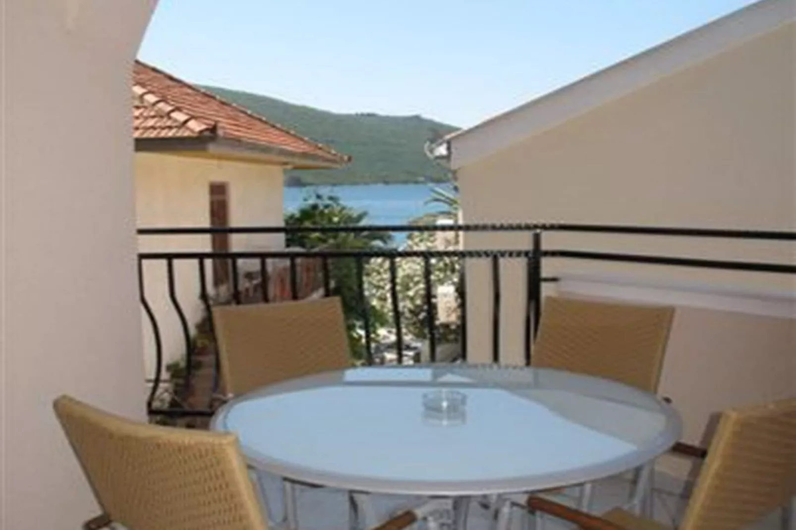 Villa Apartments Kumbor President - One Bedroom Apartment With Sea View (Hera)-Terrasbalkon