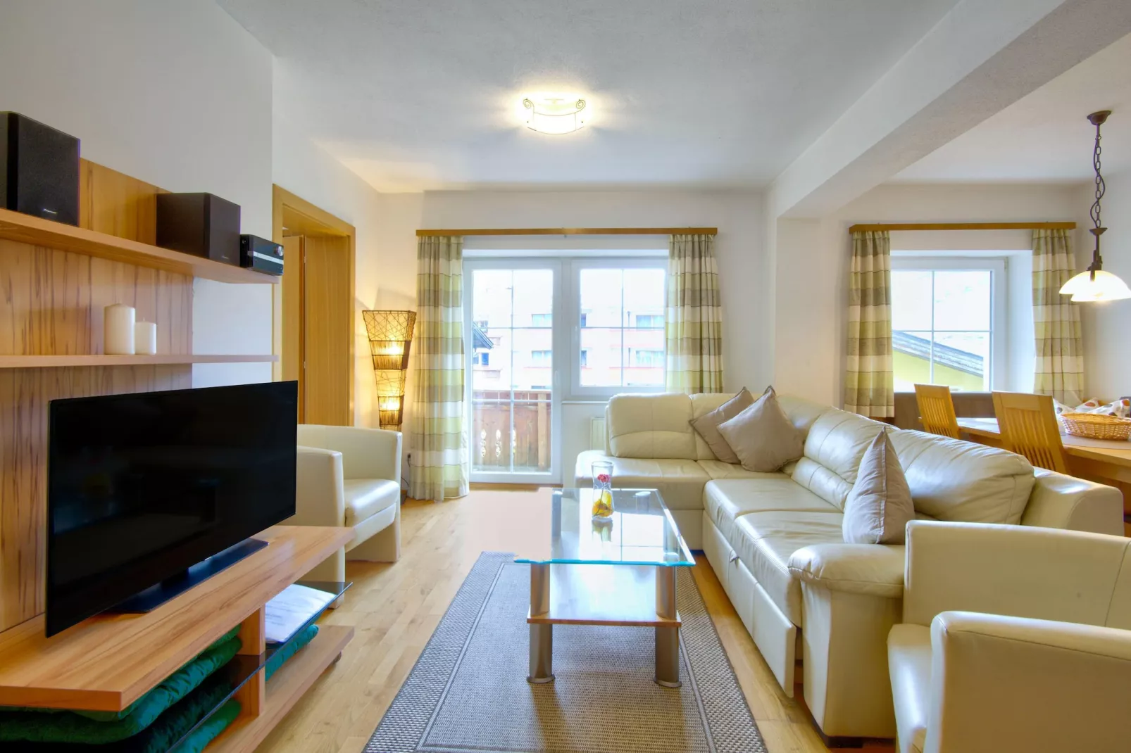 Vicky Apartment Top 6-Woonkamer