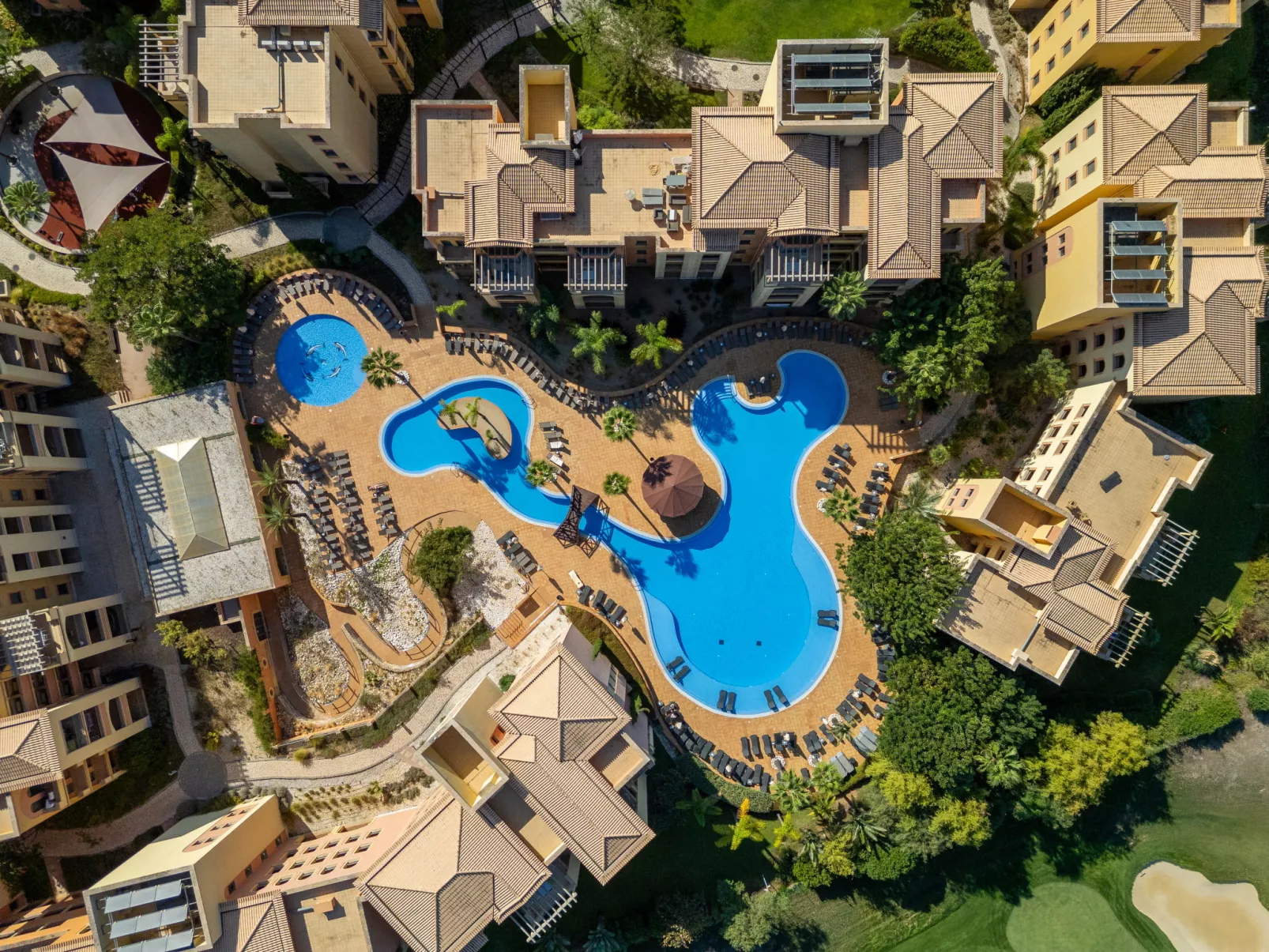 The Residence at Victoria-Buiten