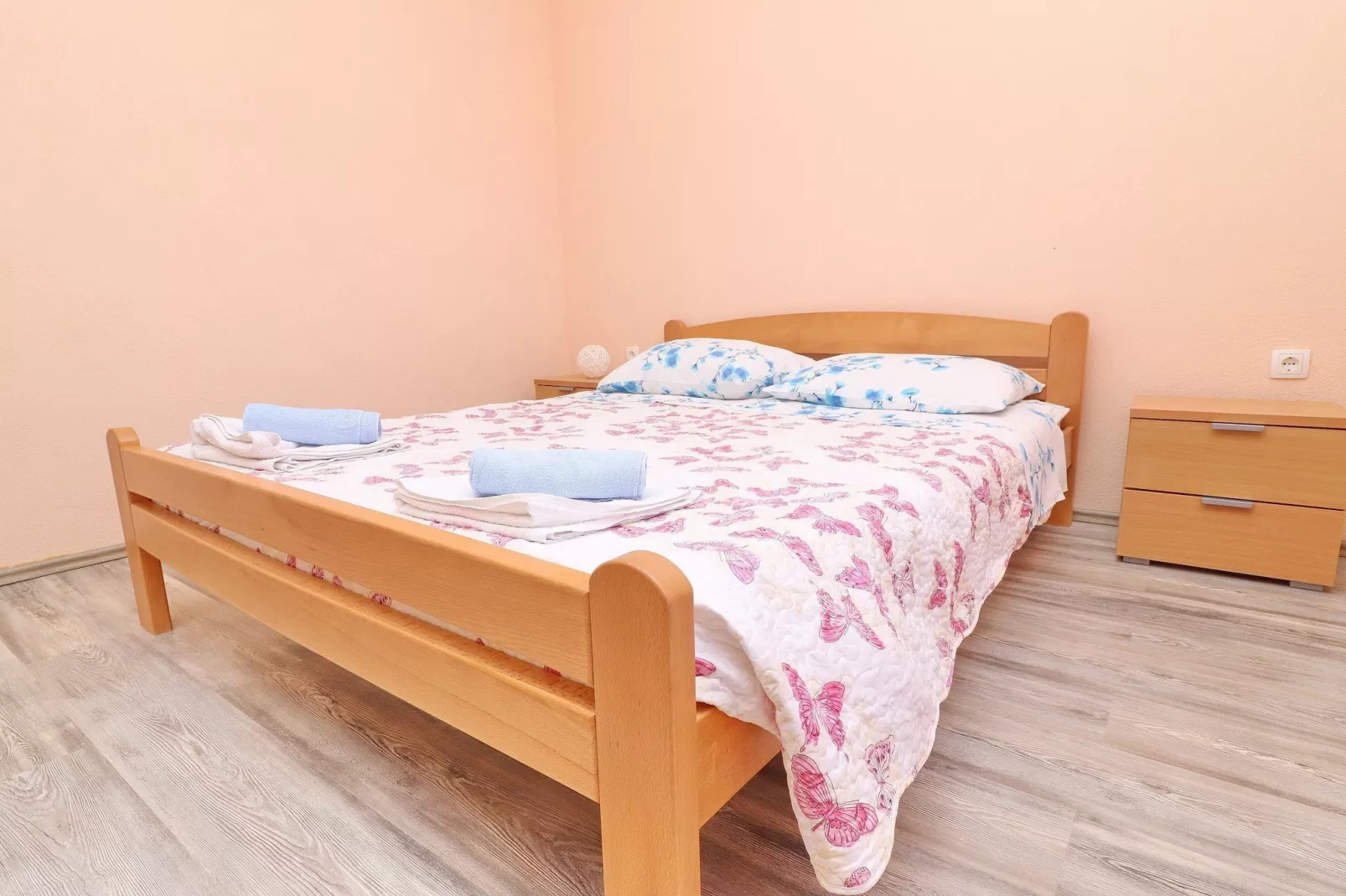 Peaceful Holiday House Senija - Four bedroom Holiday Home with Terrace and Sea View-Slaapkamer