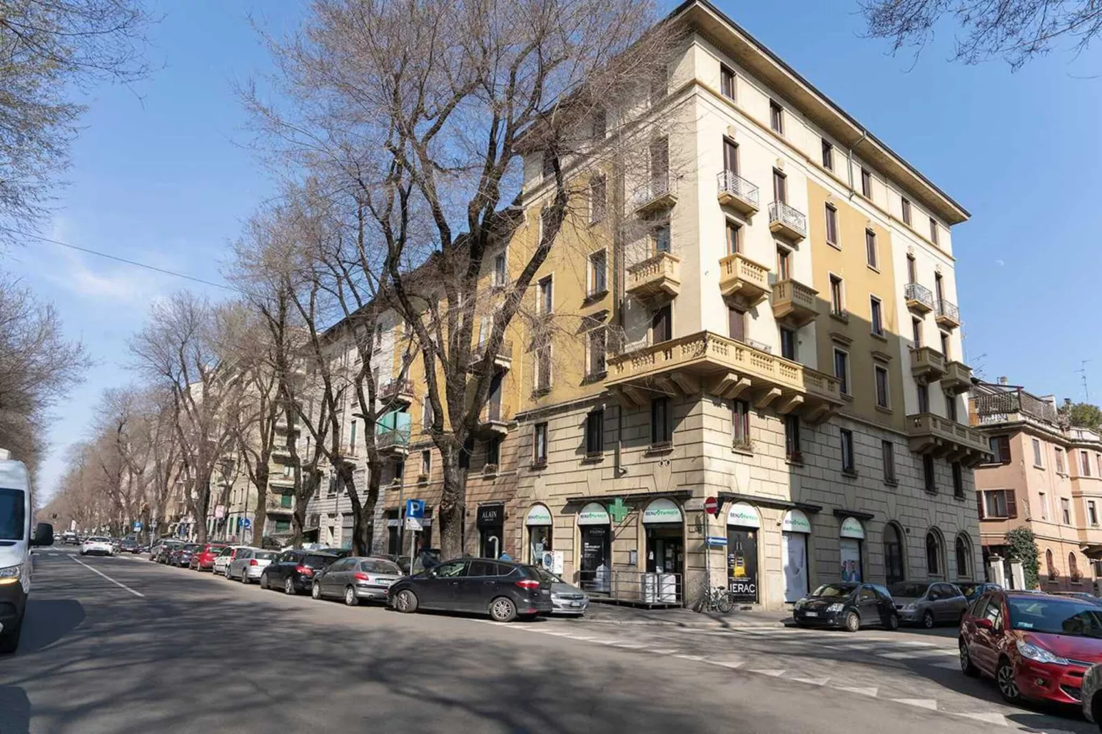 MI LOMELLINA-Buitenkant zomer