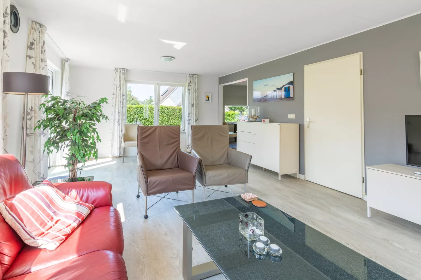 Kamperfoelie 77-Woonkamer