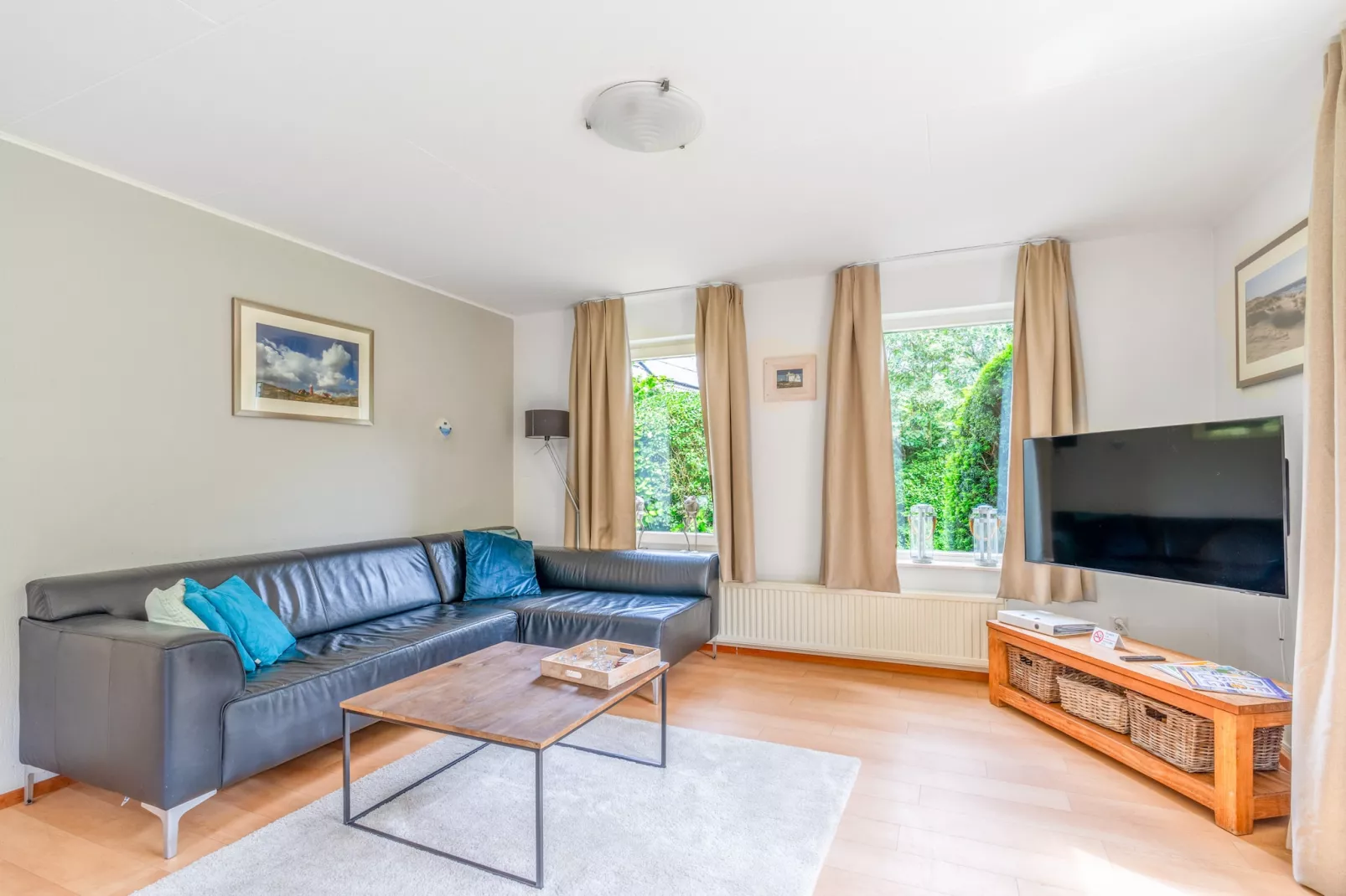 Kamperfoelie 85-Woonkamer