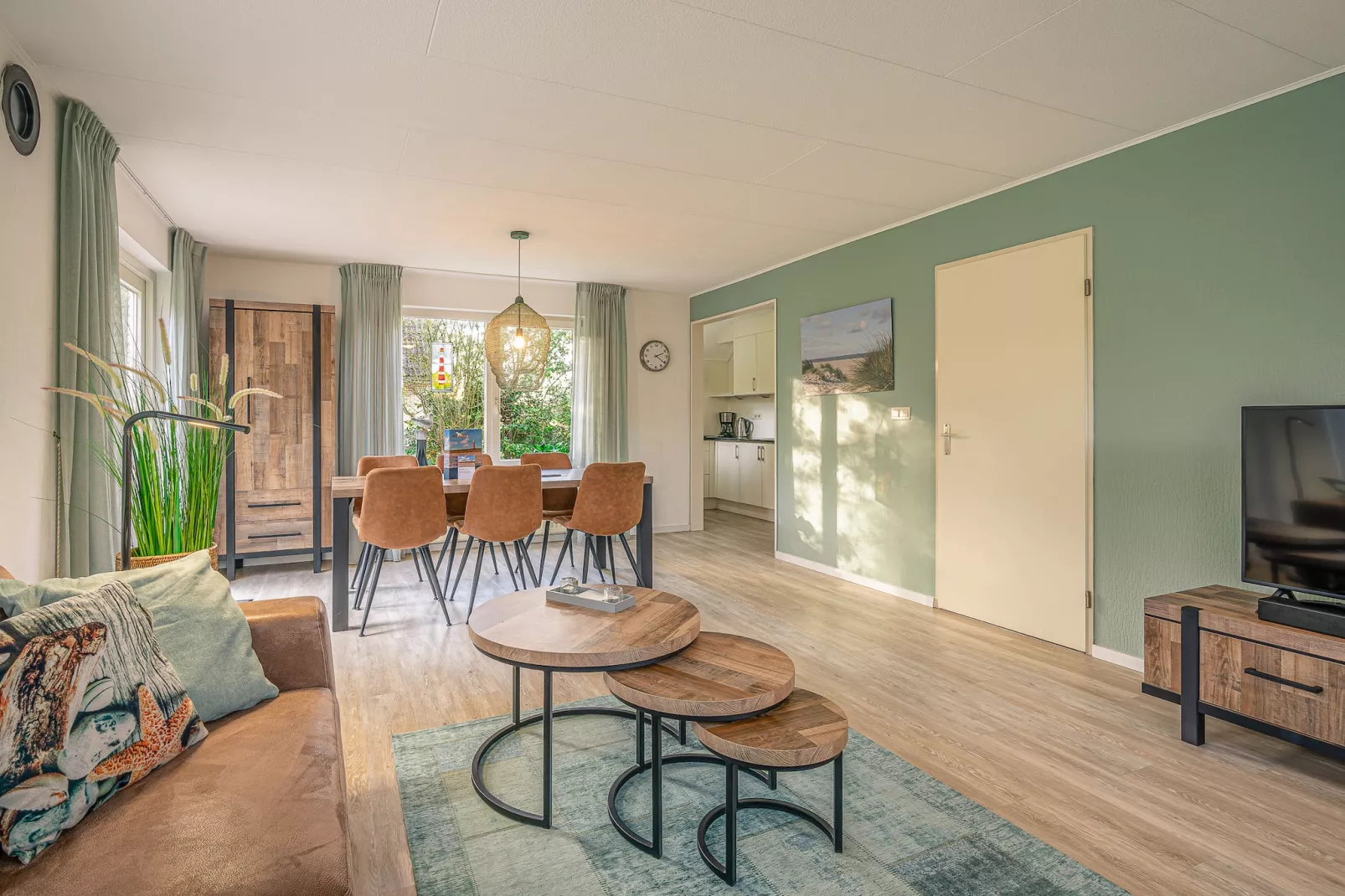 Kamperfoelie 27-Woonkamer