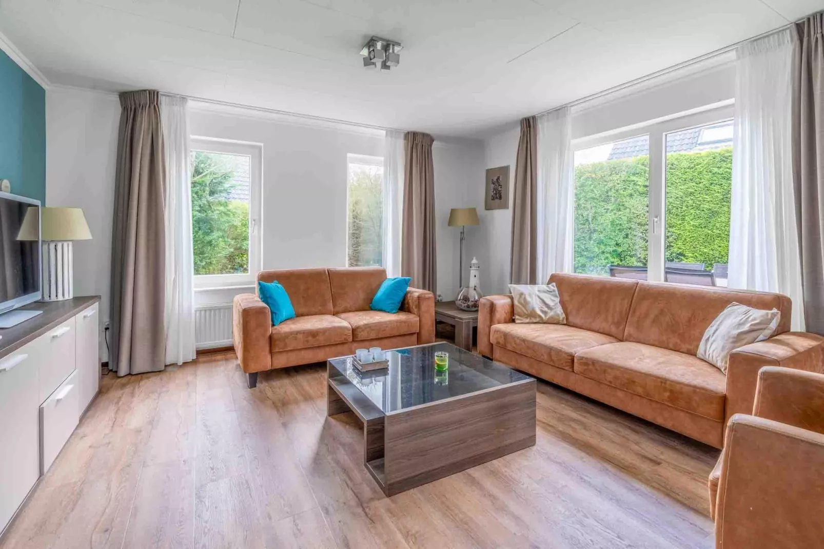 Kamperfoelie 49-Woonkamer