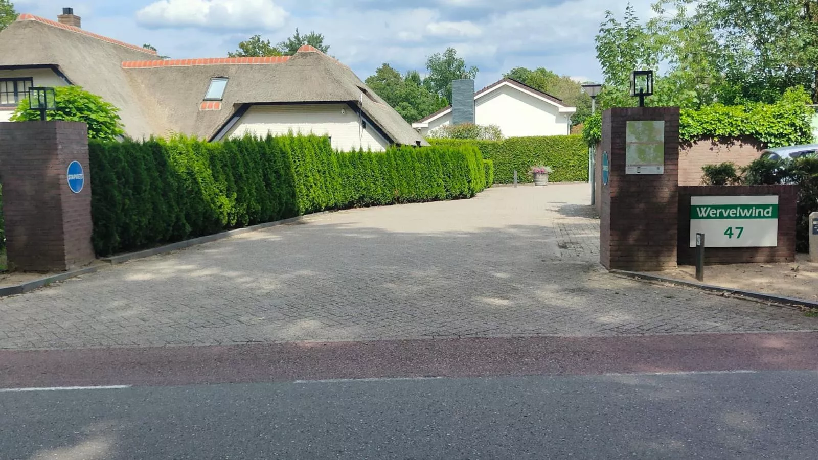 De Veluwse houtduif-Hal-ontvangst