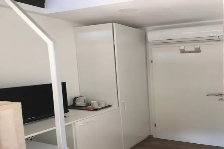 Guesthouse Family Bosnic - Double Room with Balcony - 3-Badkamer