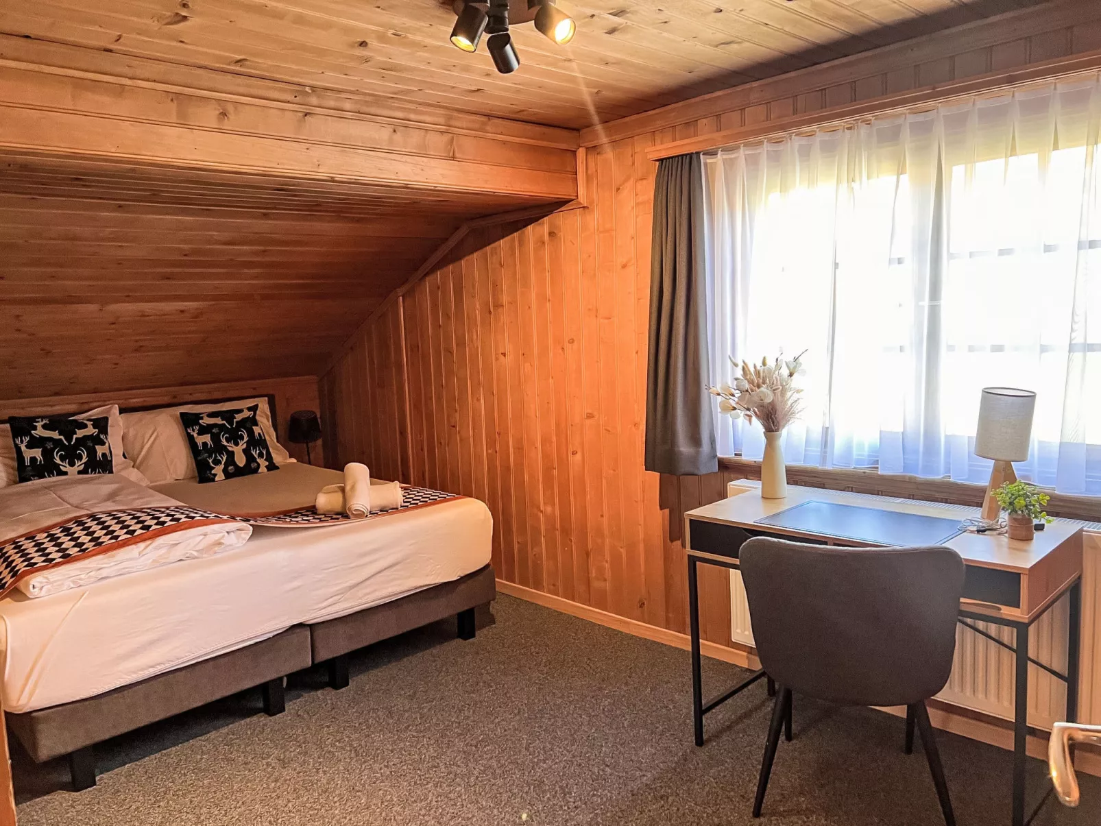 Adlerhorst-Stube-Binnen