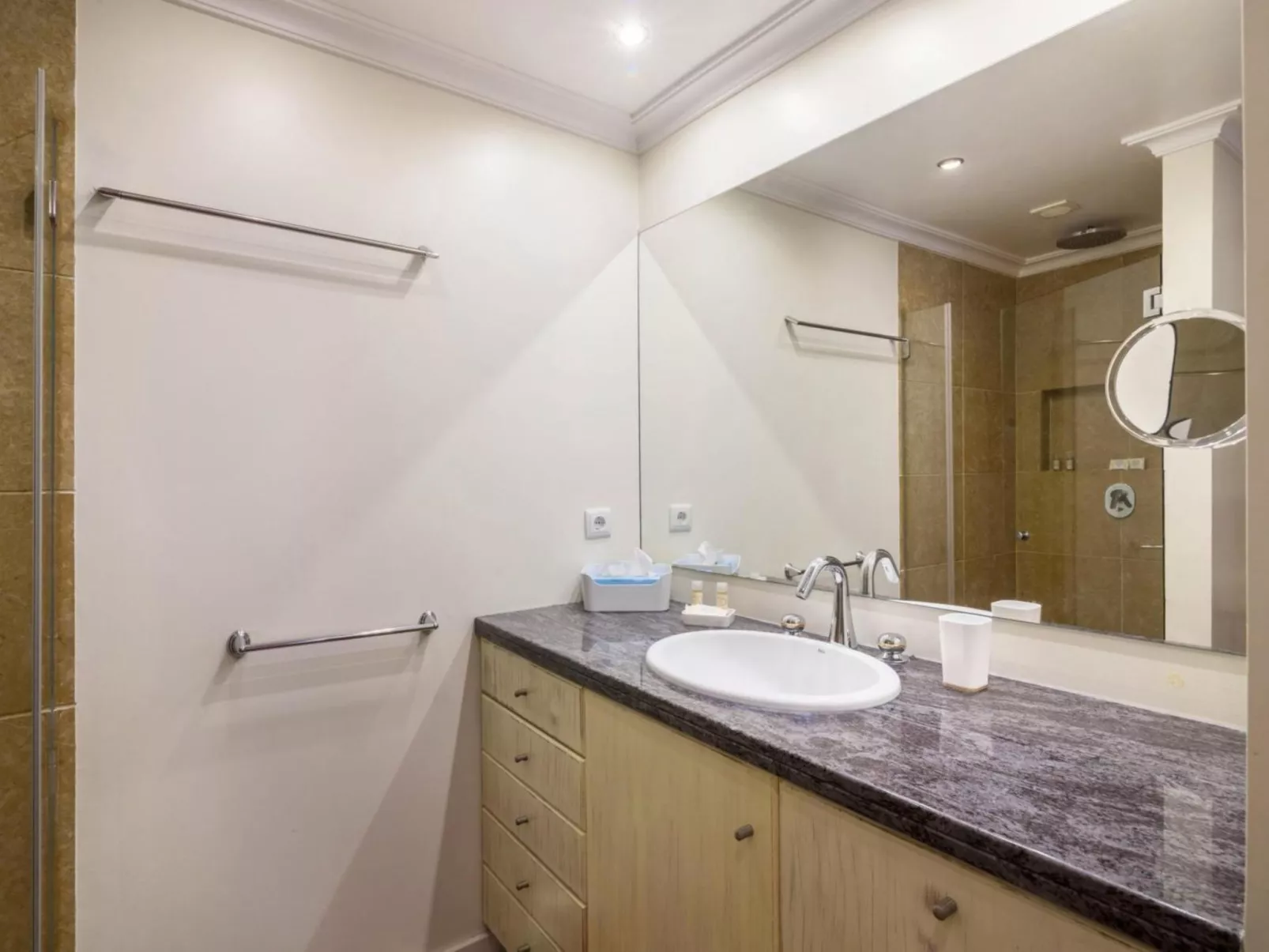 Malick - Sunny Way-Binnen