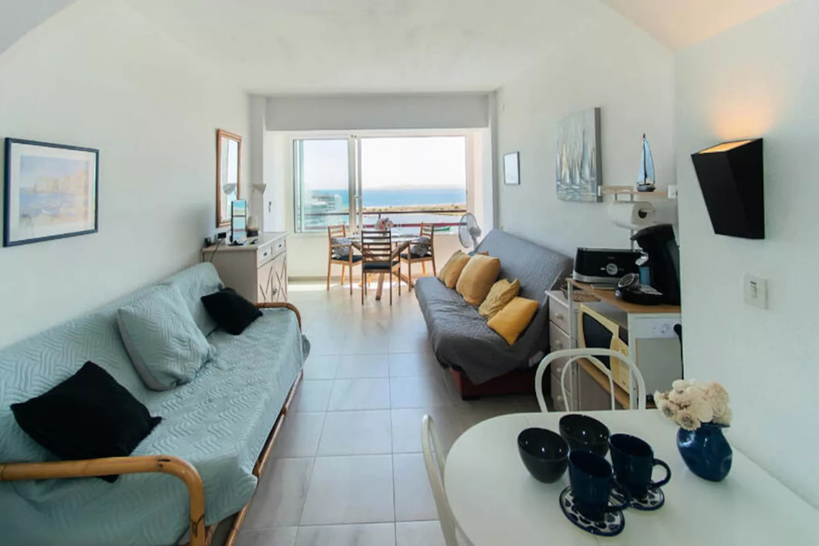 Studio à Roses-Niet-getagd