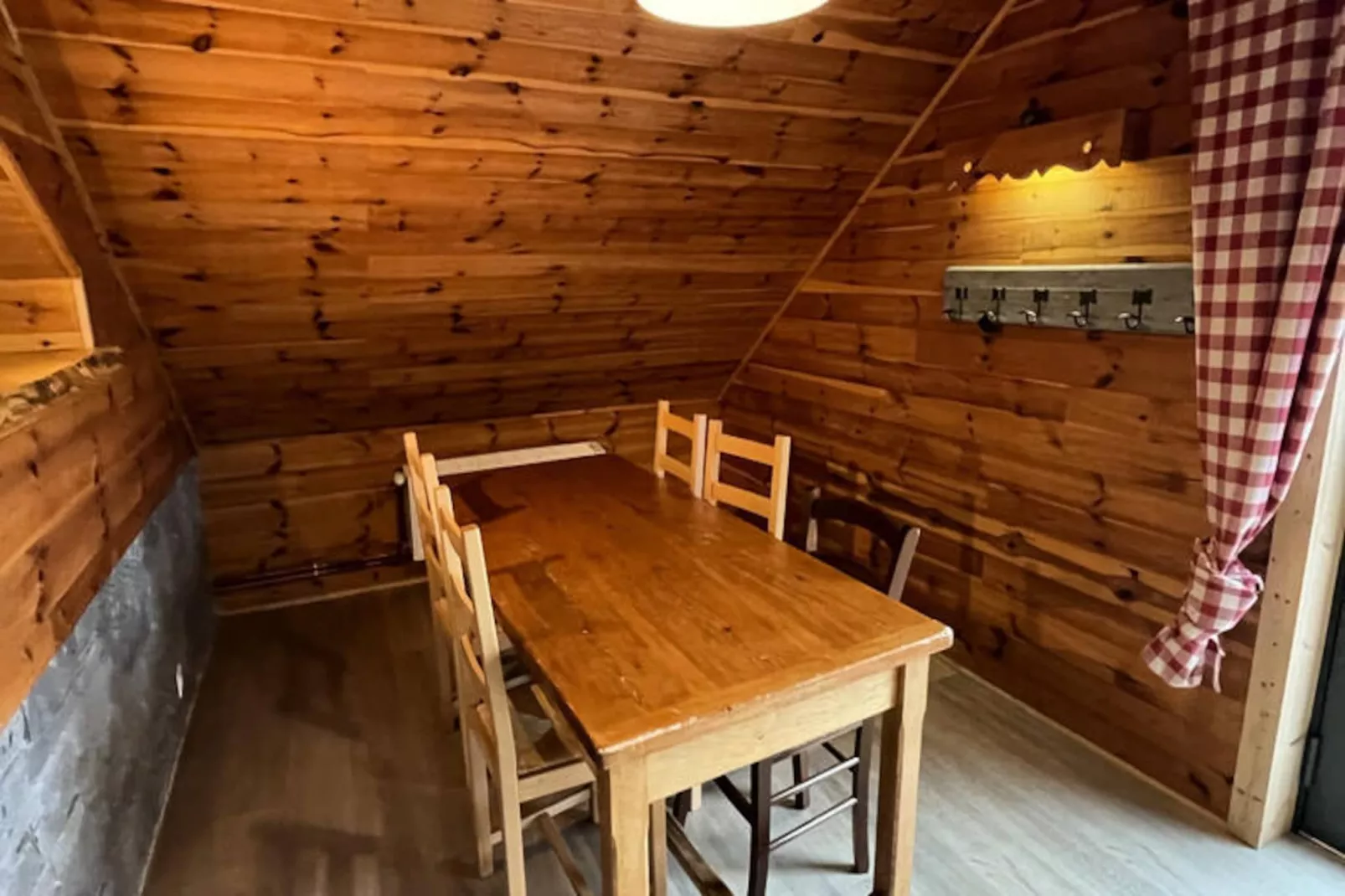 Appartements à Albepierre Bredons-Niet-getagd