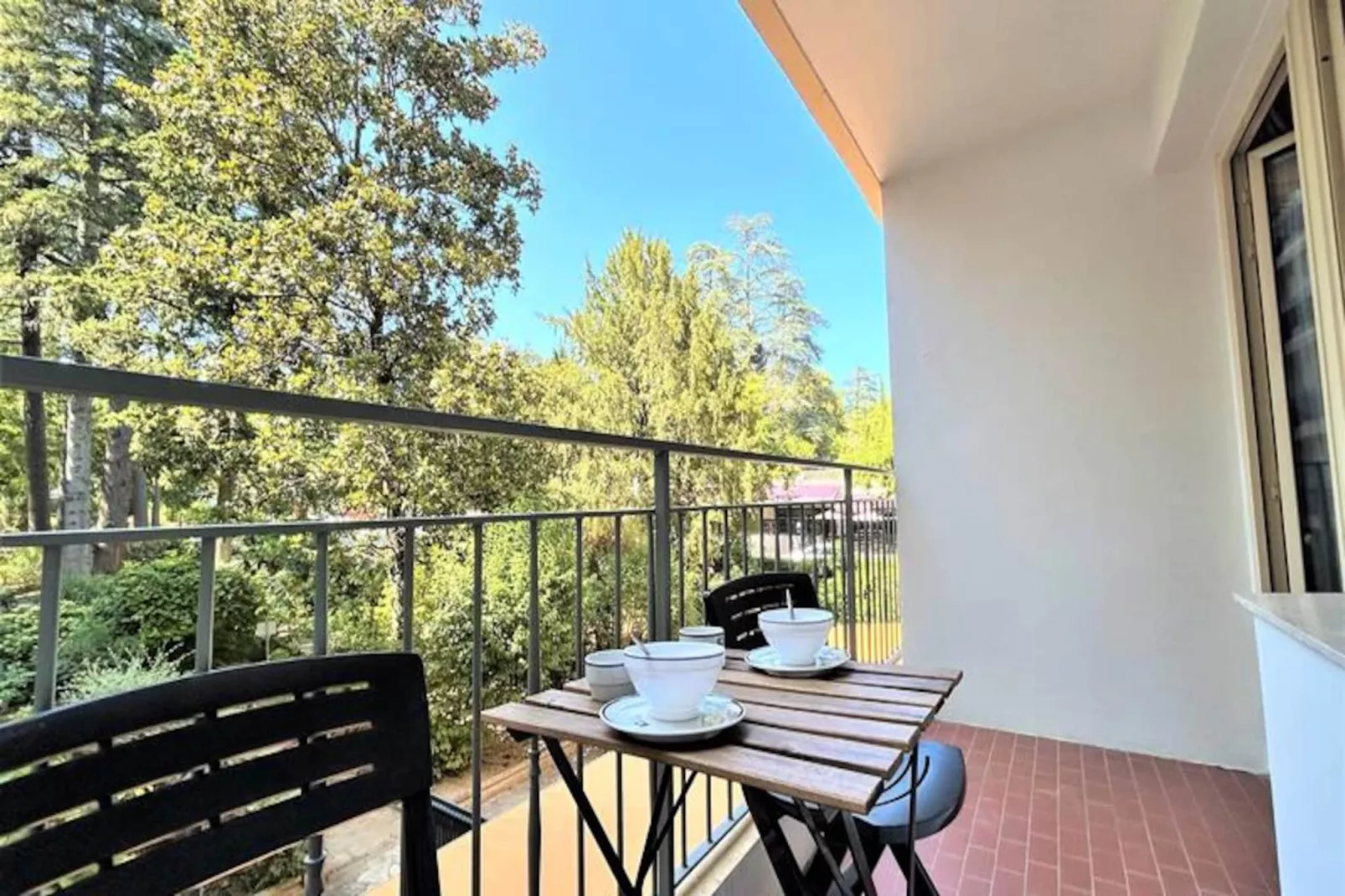 Résidence Flore-Niet-getagd