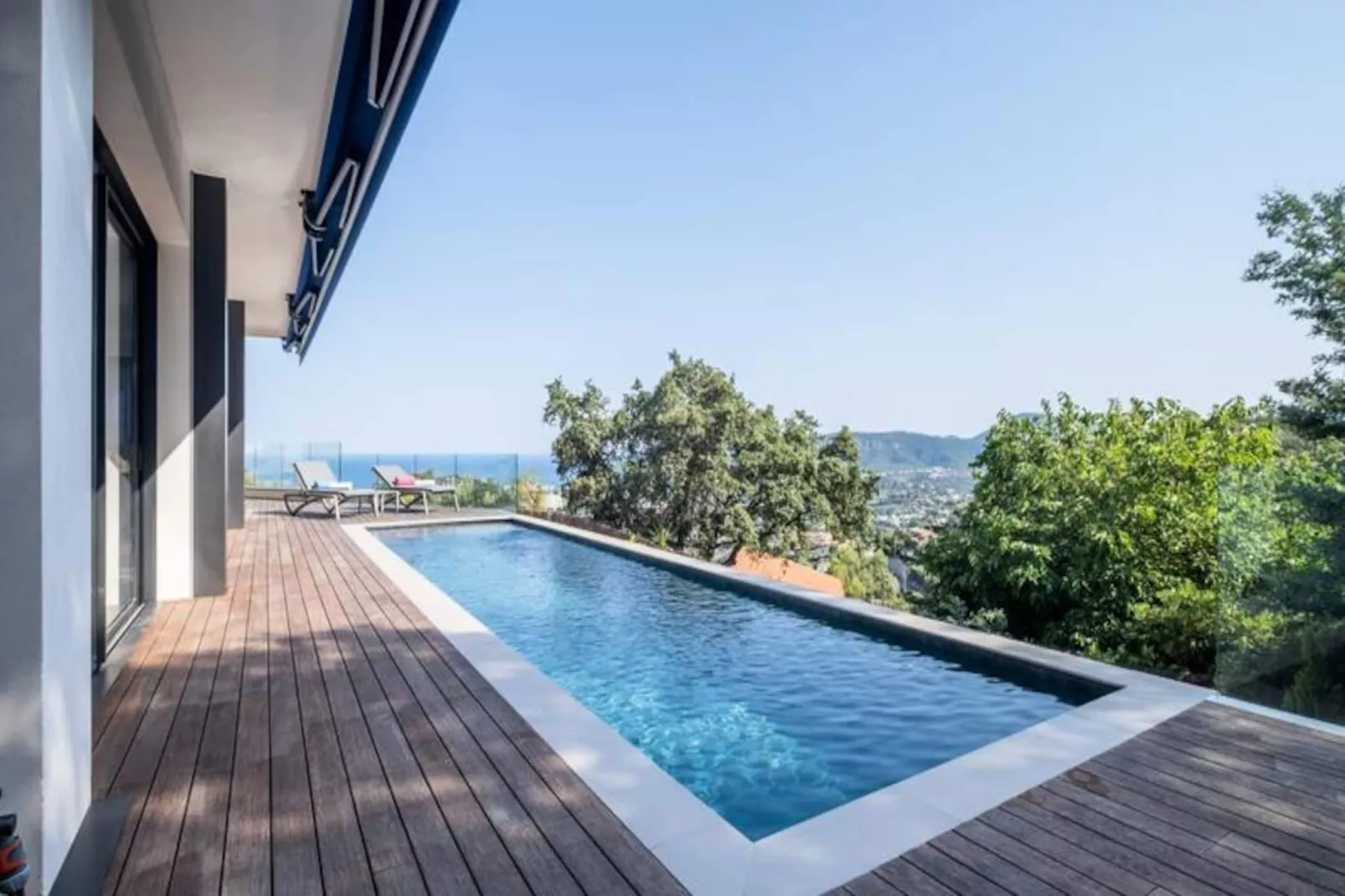 Résidence Maison D'architecte Avec Piscine Chauff&eacute;e & Sublime Vue Mer-Niet-getagd