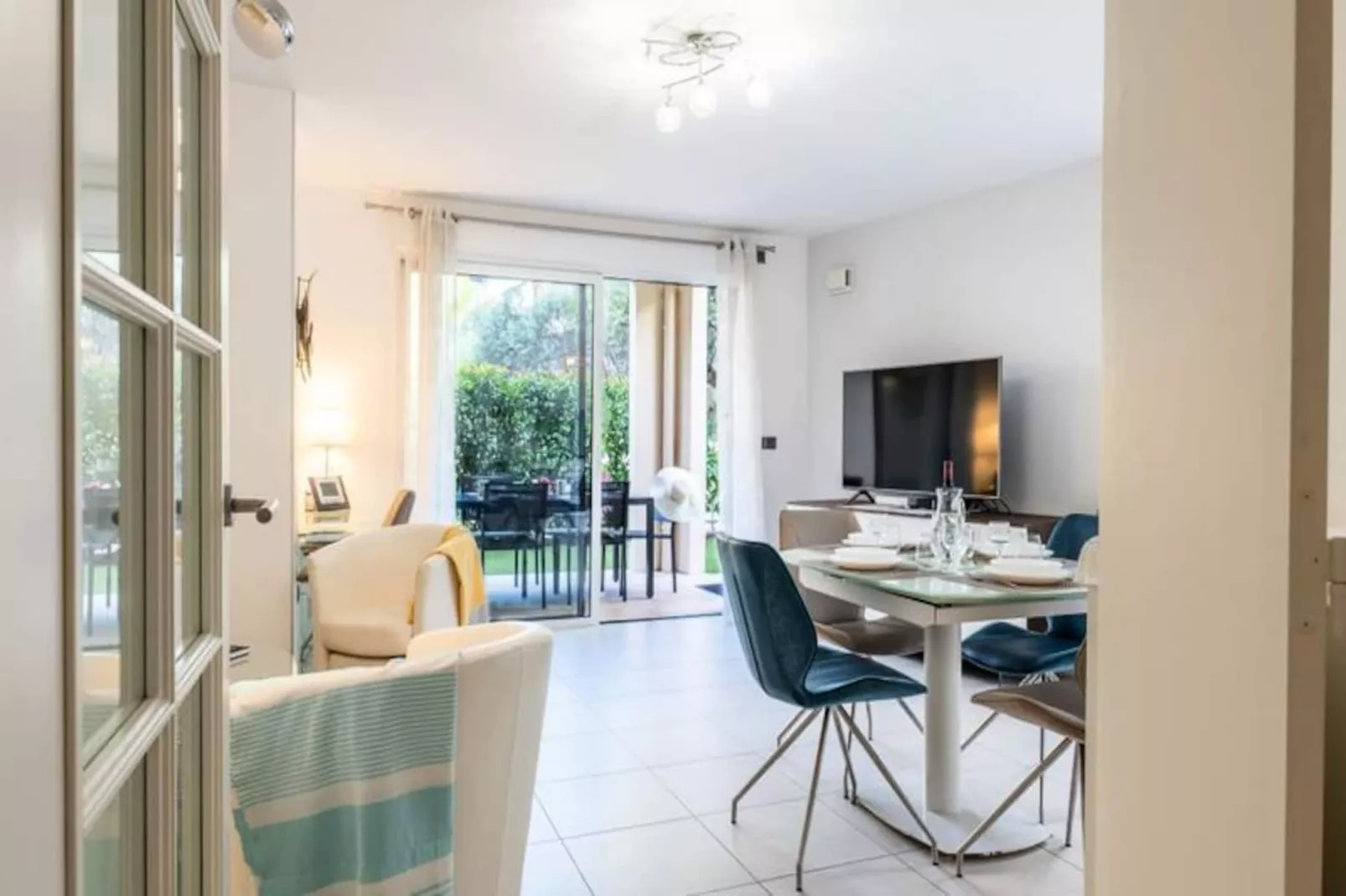 Résidence Rez-de-jardin Palm Beach, Piscine, Plages &agrave; Pied-Niet-getagd