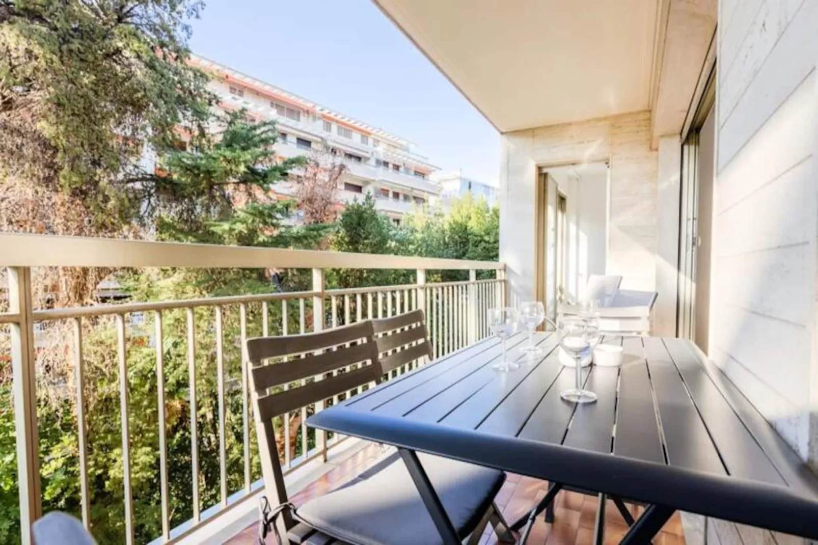 Résidence 3p R&eacute;nov&eacute; Au C&oelig;ur D&rsquo;un Parc Arbor&eacute; &agrave; 5min Du Centre-Niet-getagd