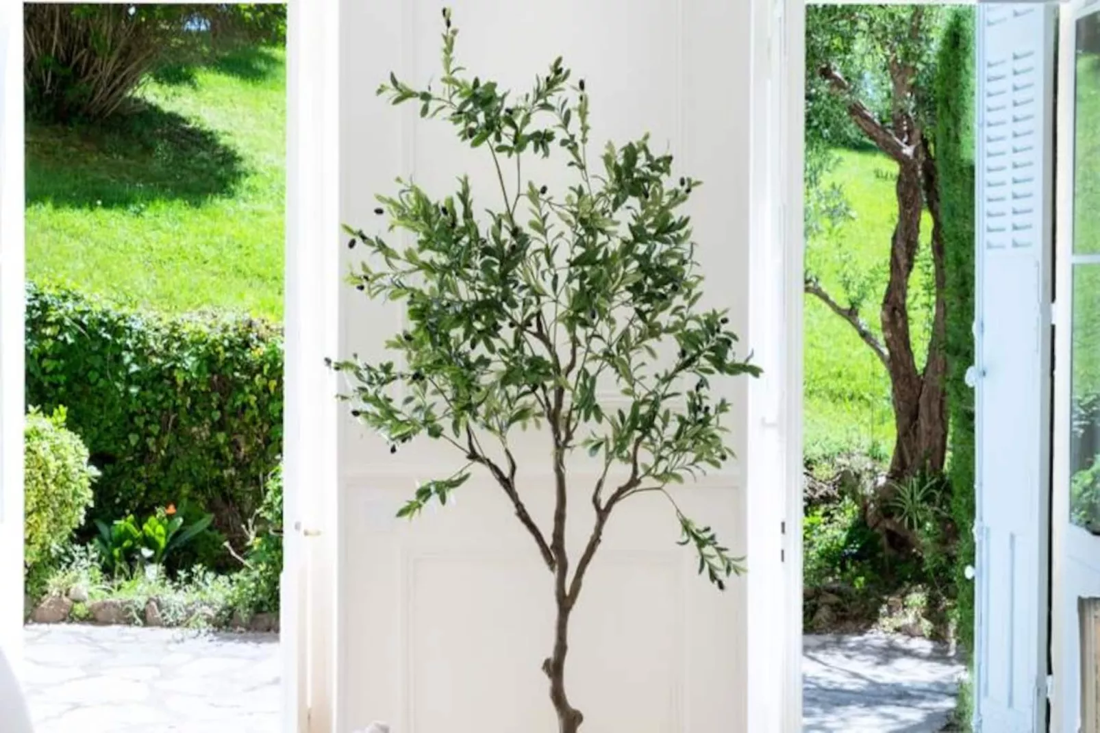 Résidence 4p Bourgeois Rez-de-jardin, Proche Croisette & Plages-Niet-getagd