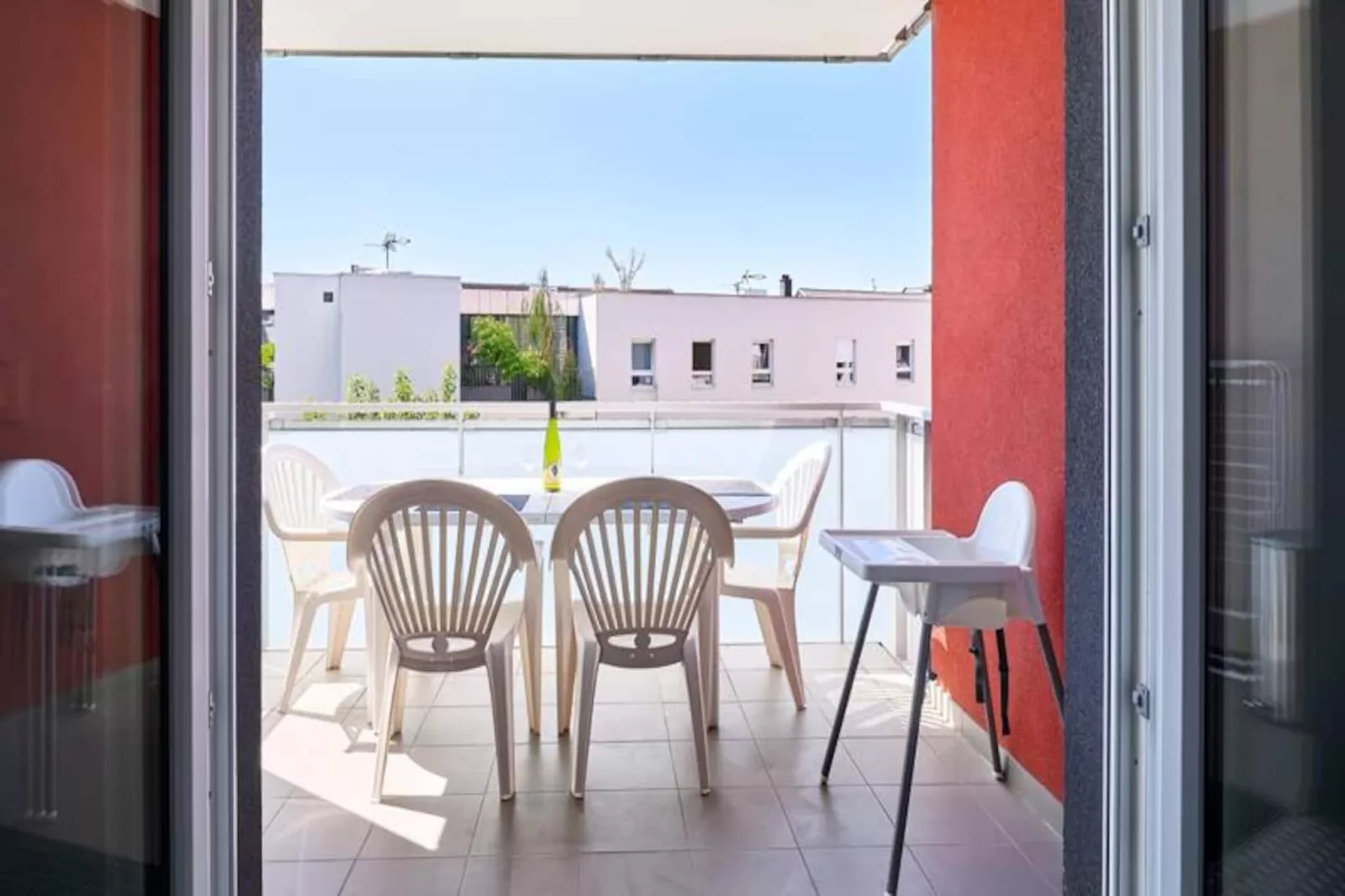 Dans Les &eacute;toiles - 2 Chambres Proche Centre Ville Avec Parking Inclus-Niet-getagd