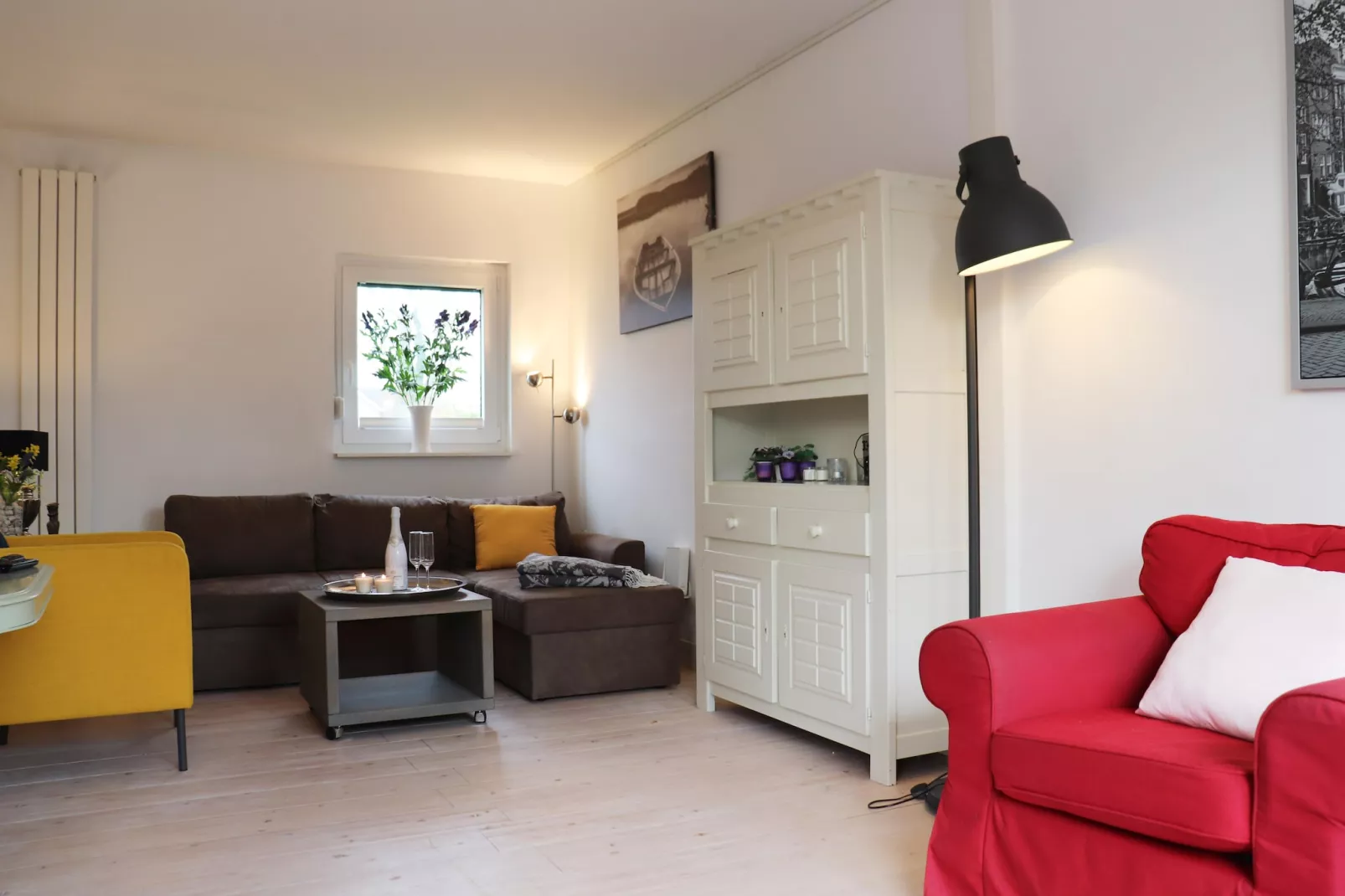 Marie aan Zee-Woonkamer