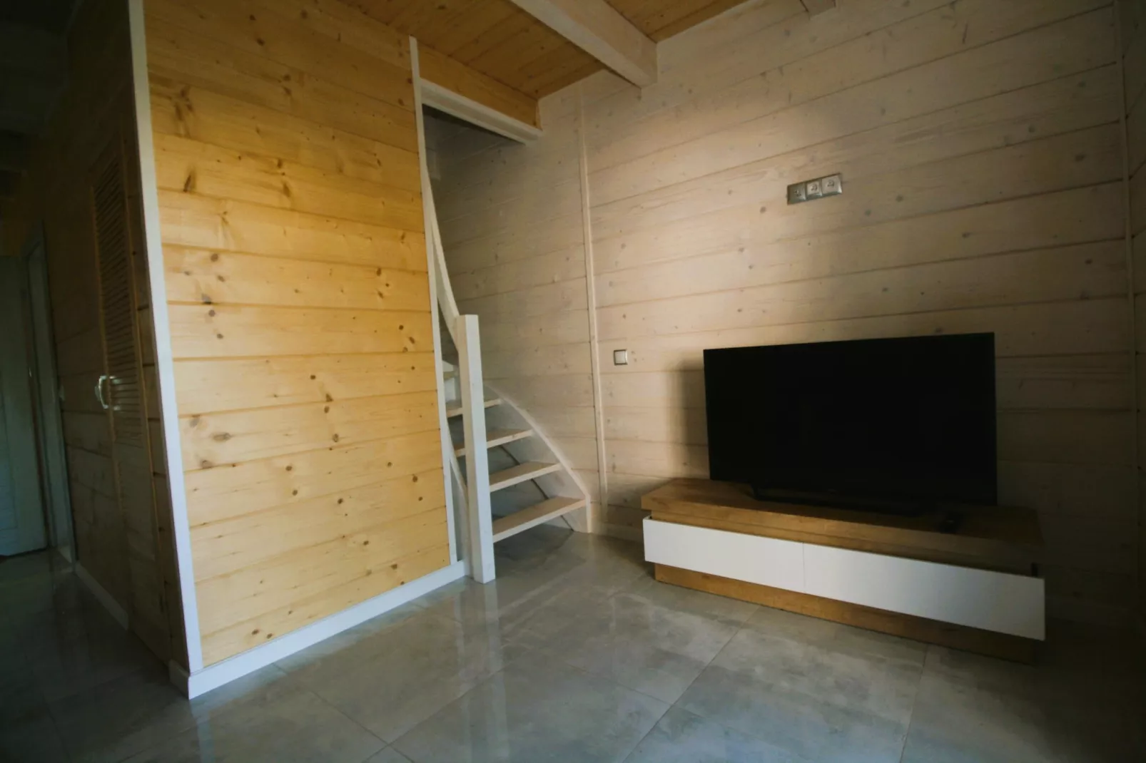 Luksusowa willa w Kołczewie dla 6 osób-Woonkamer