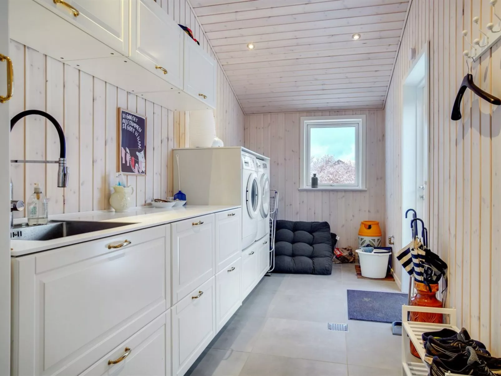 "Eevert" - 300m from the sea-Binnen